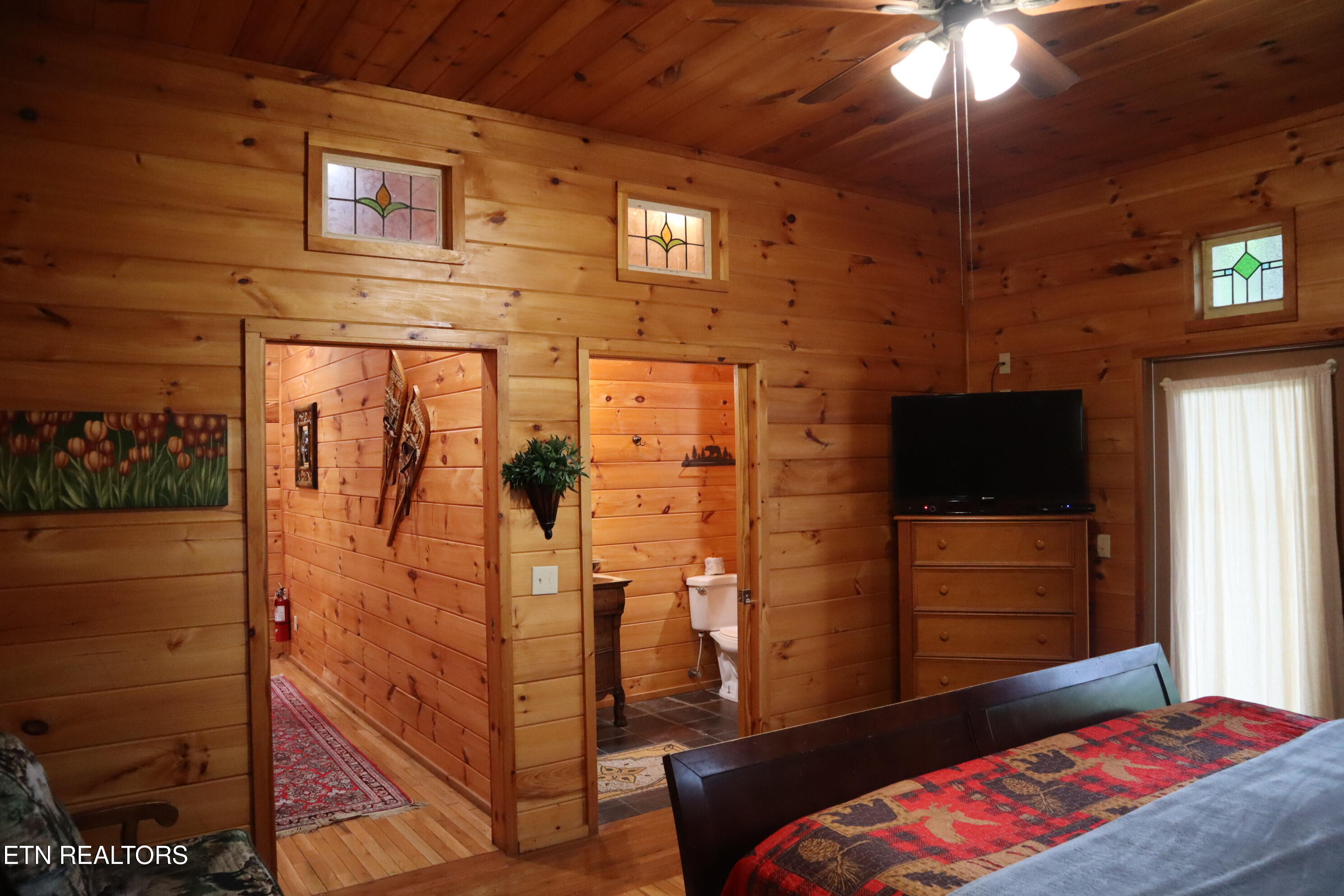 402 Laurel Avenue Gatlinburg TN 37738