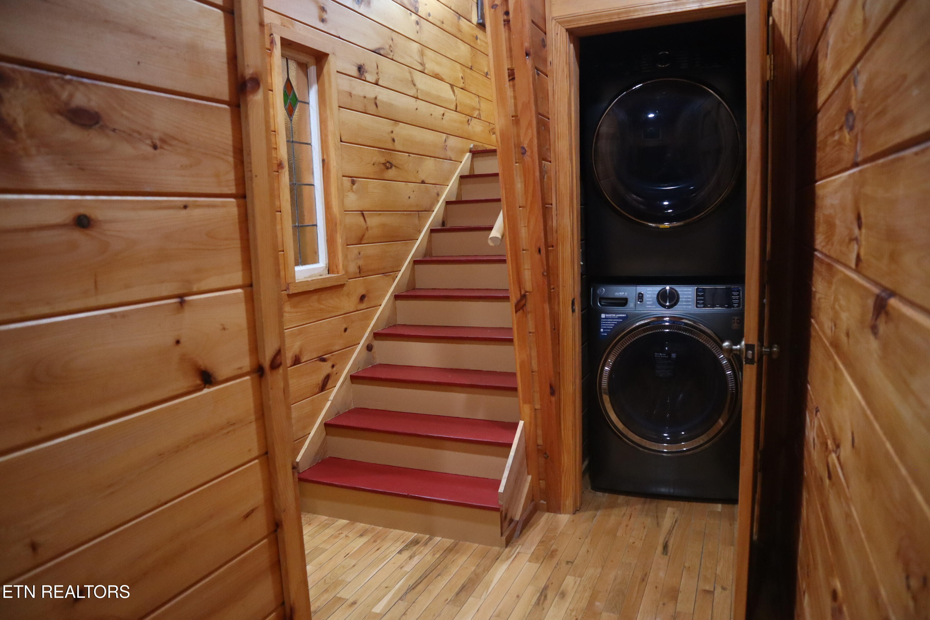 402 Laurel Avenue Gatlinburg TN 37738