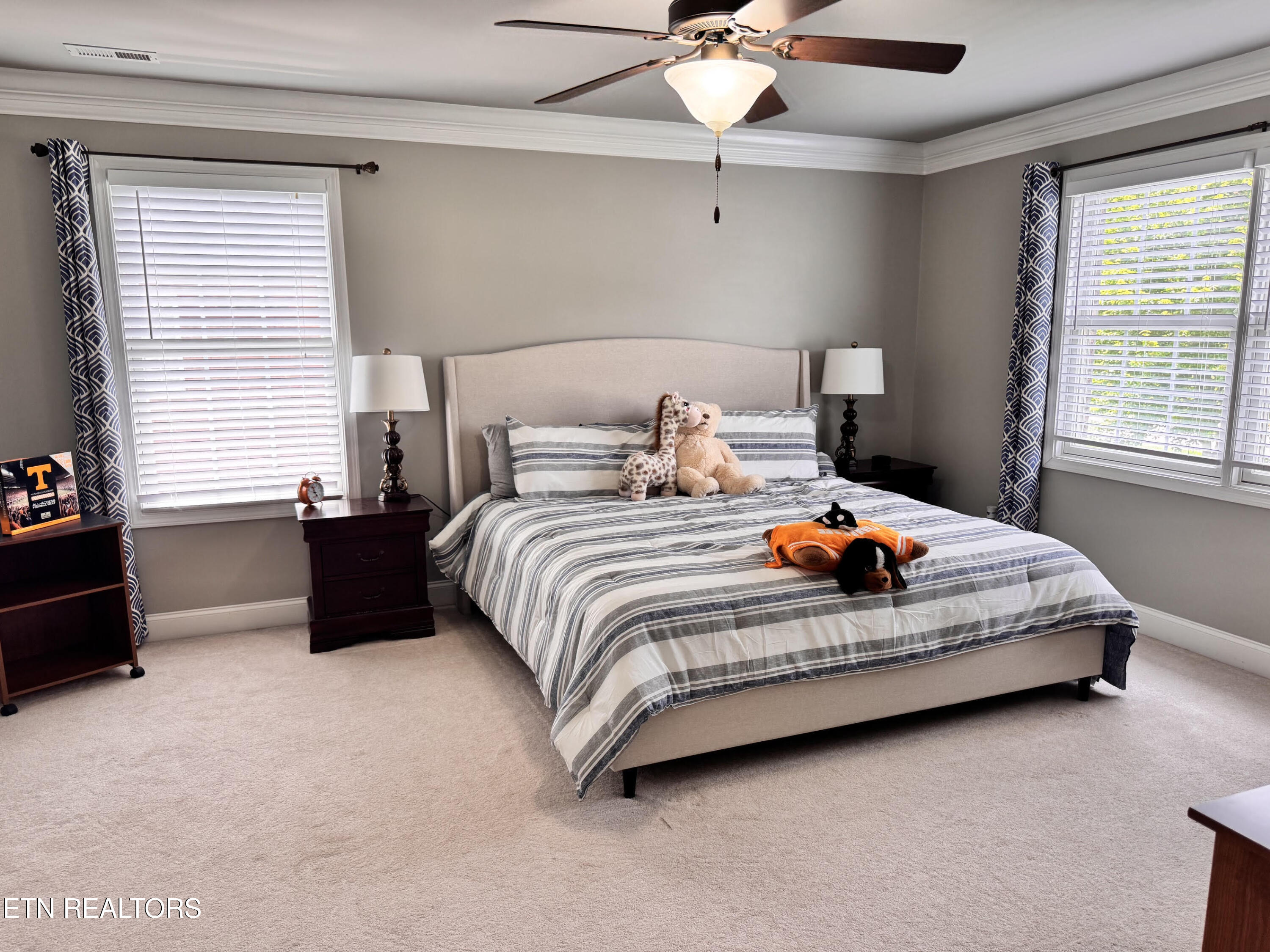712 Whispering Hills Lane Knoxville TN 37934