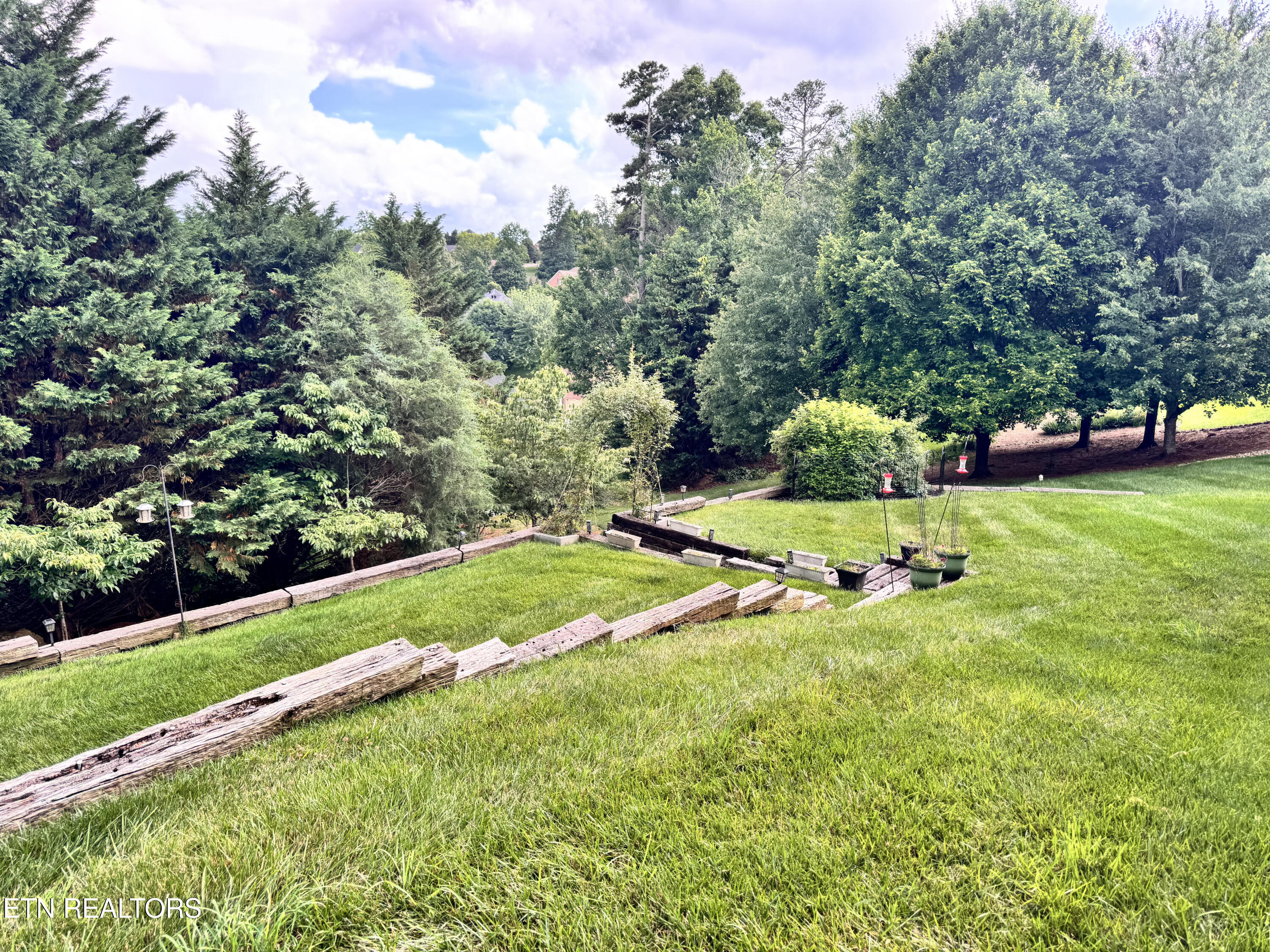 712 Whispering Hills Lane Knoxville TN 37934