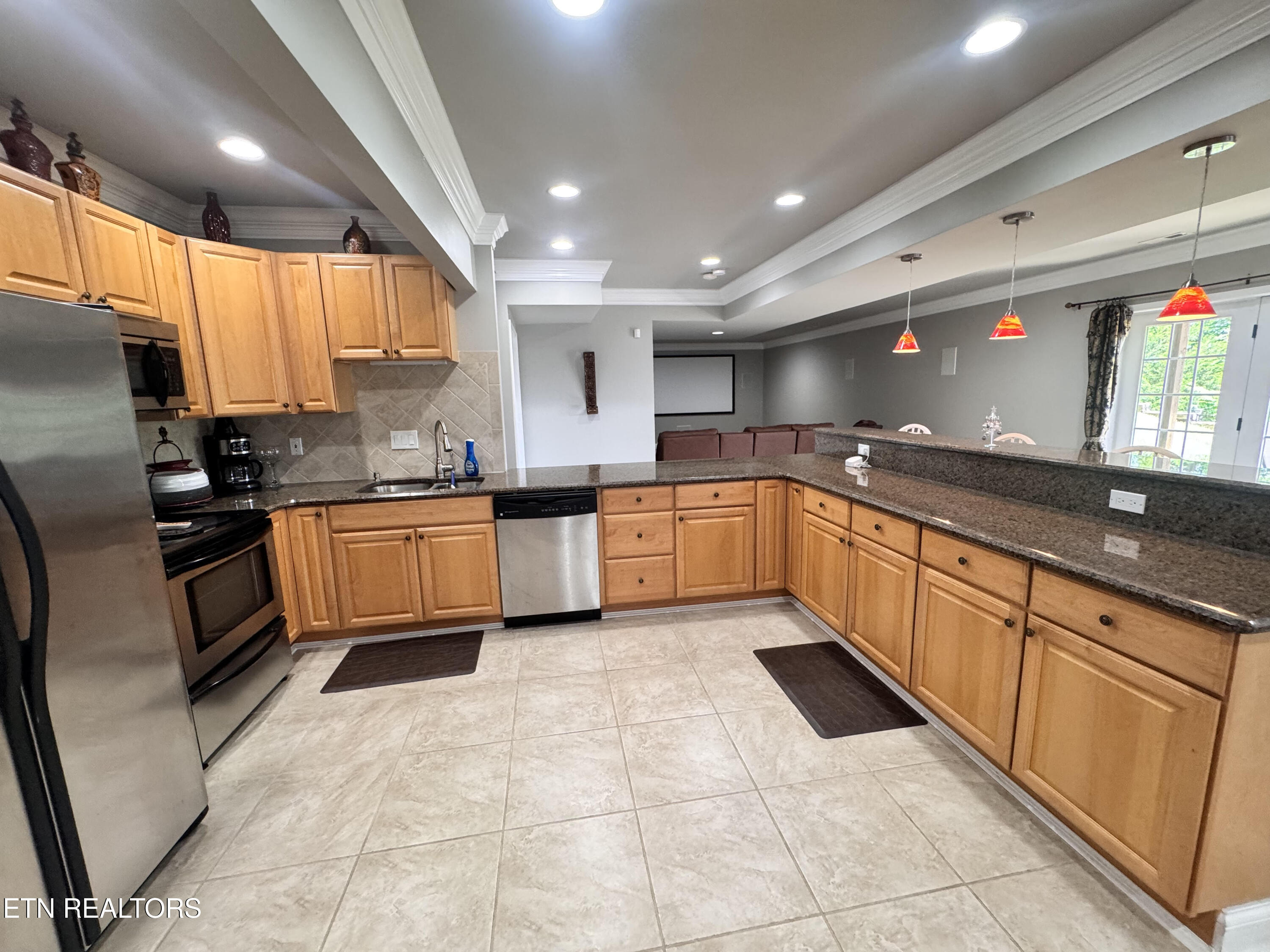 712 Whispering Hills Lane Knoxville TN 37934