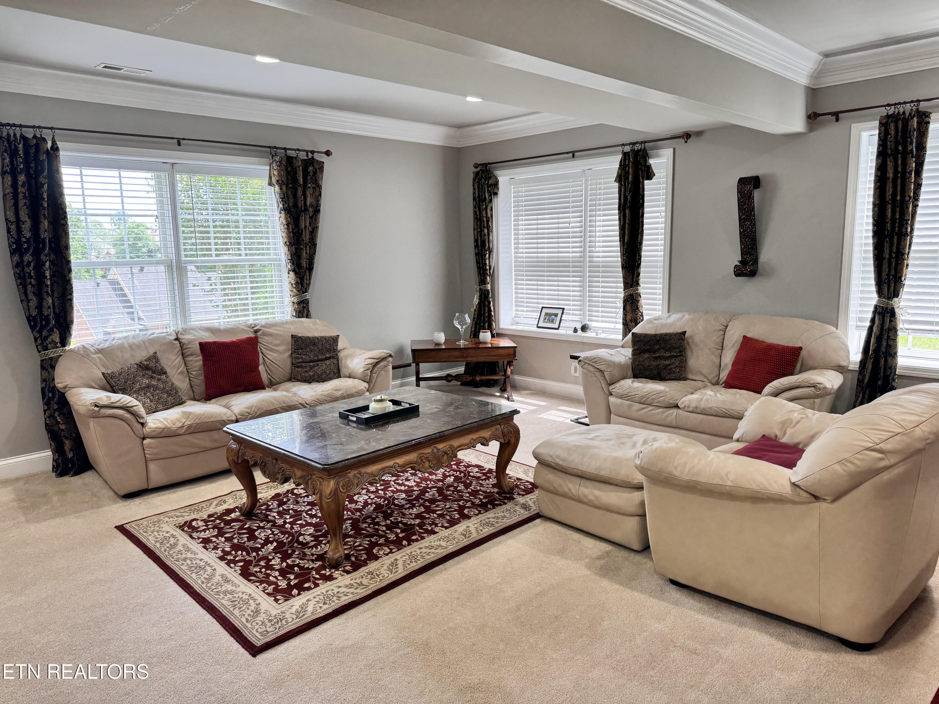 712 Whispering Hills Lane Knoxville TN 37934