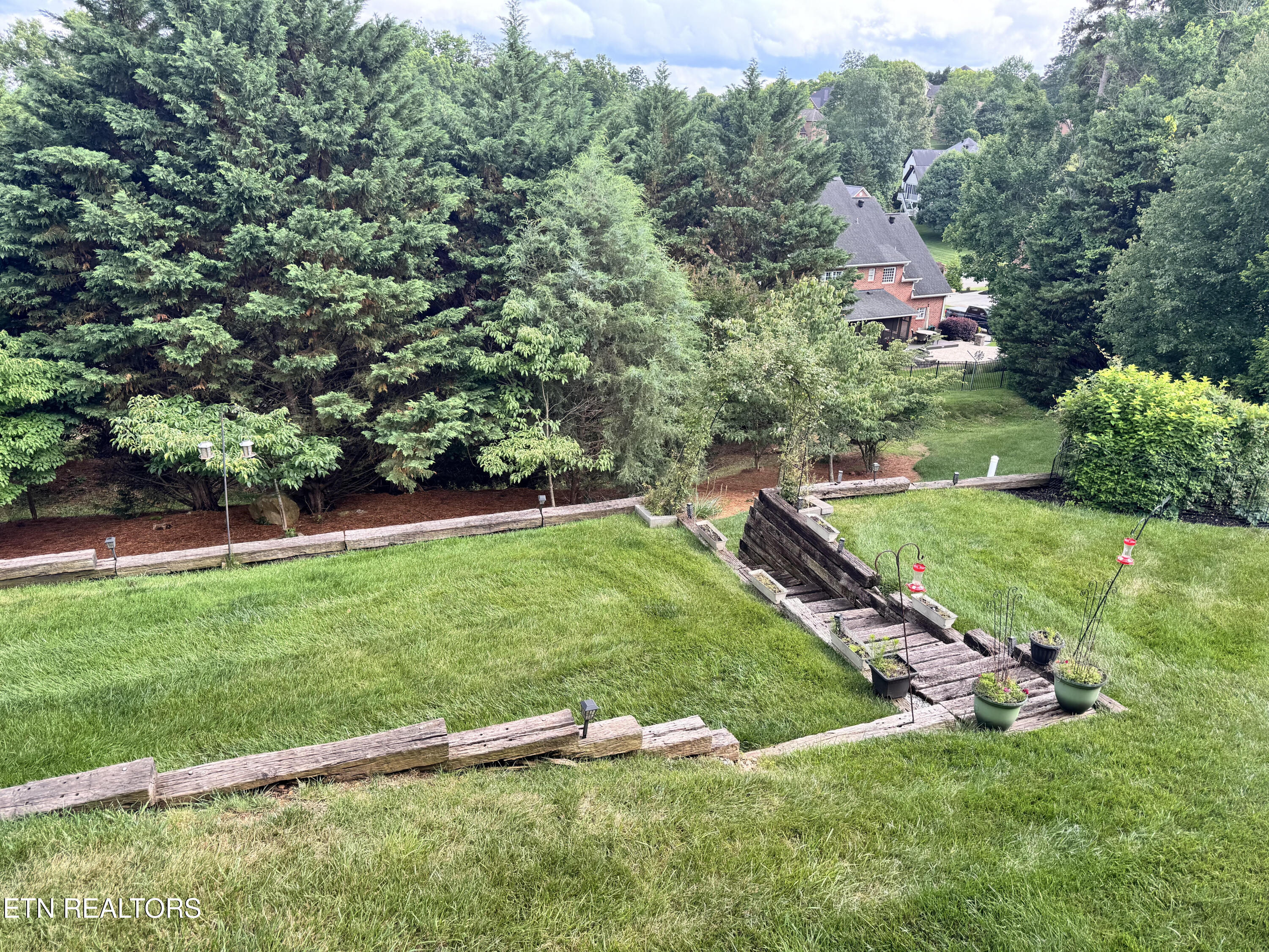 712 Whispering Hills Lane Knoxville TN 37934