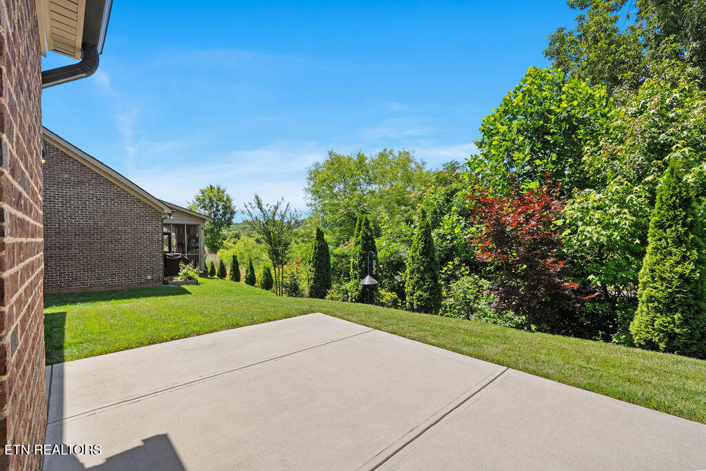 1649 Sugarfield Lane Knoxville TN 37932
