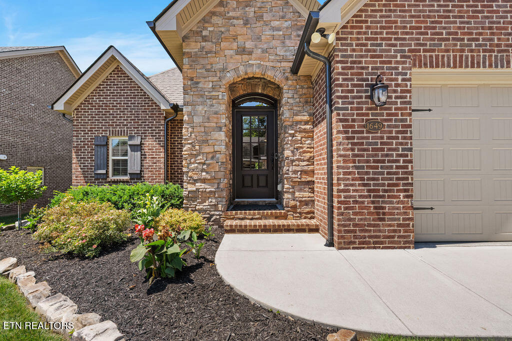 1649 Sugarfield Lane Knoxville TN 37932