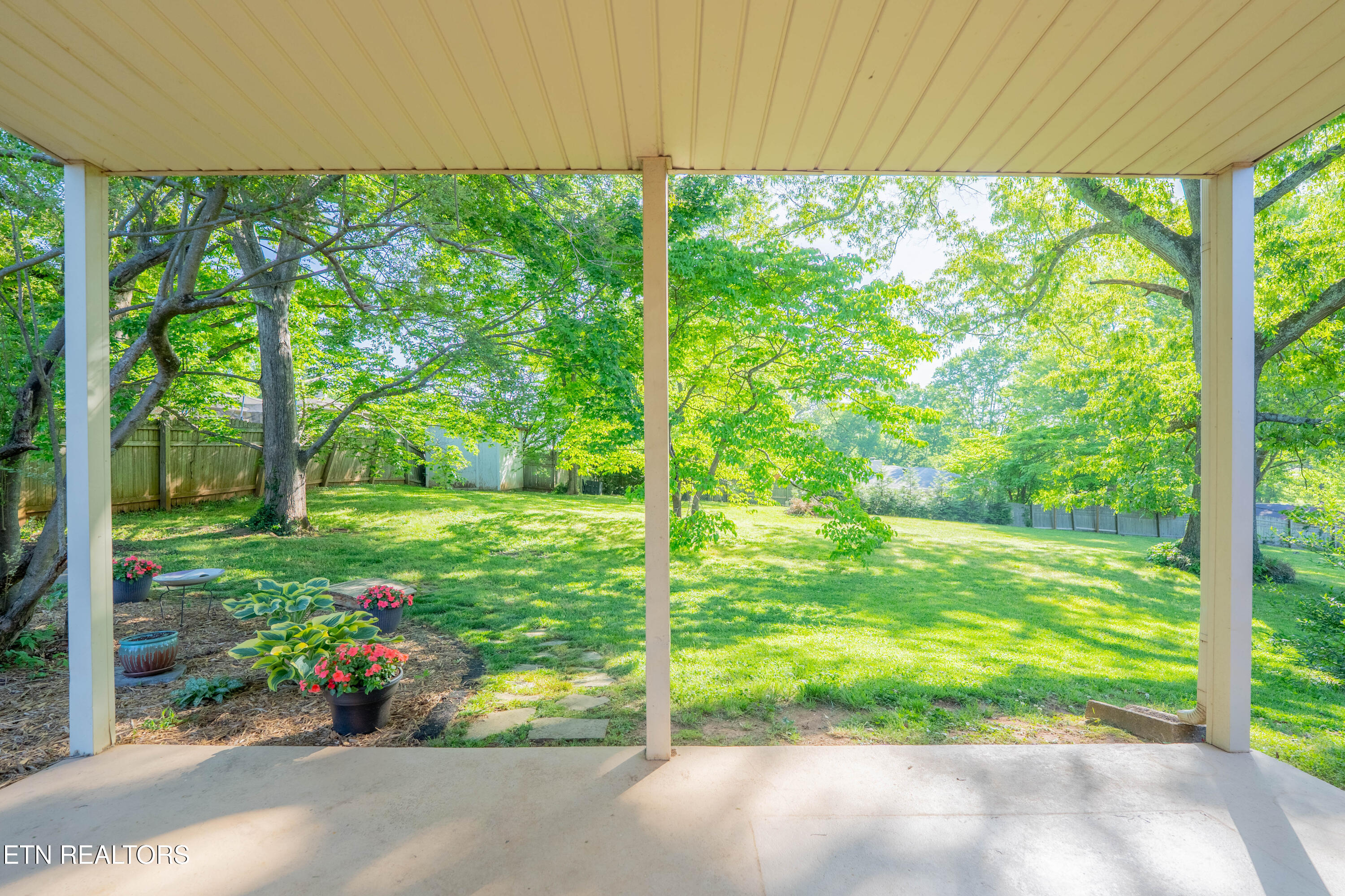 4504 Woodview Road Louisville TN 37777