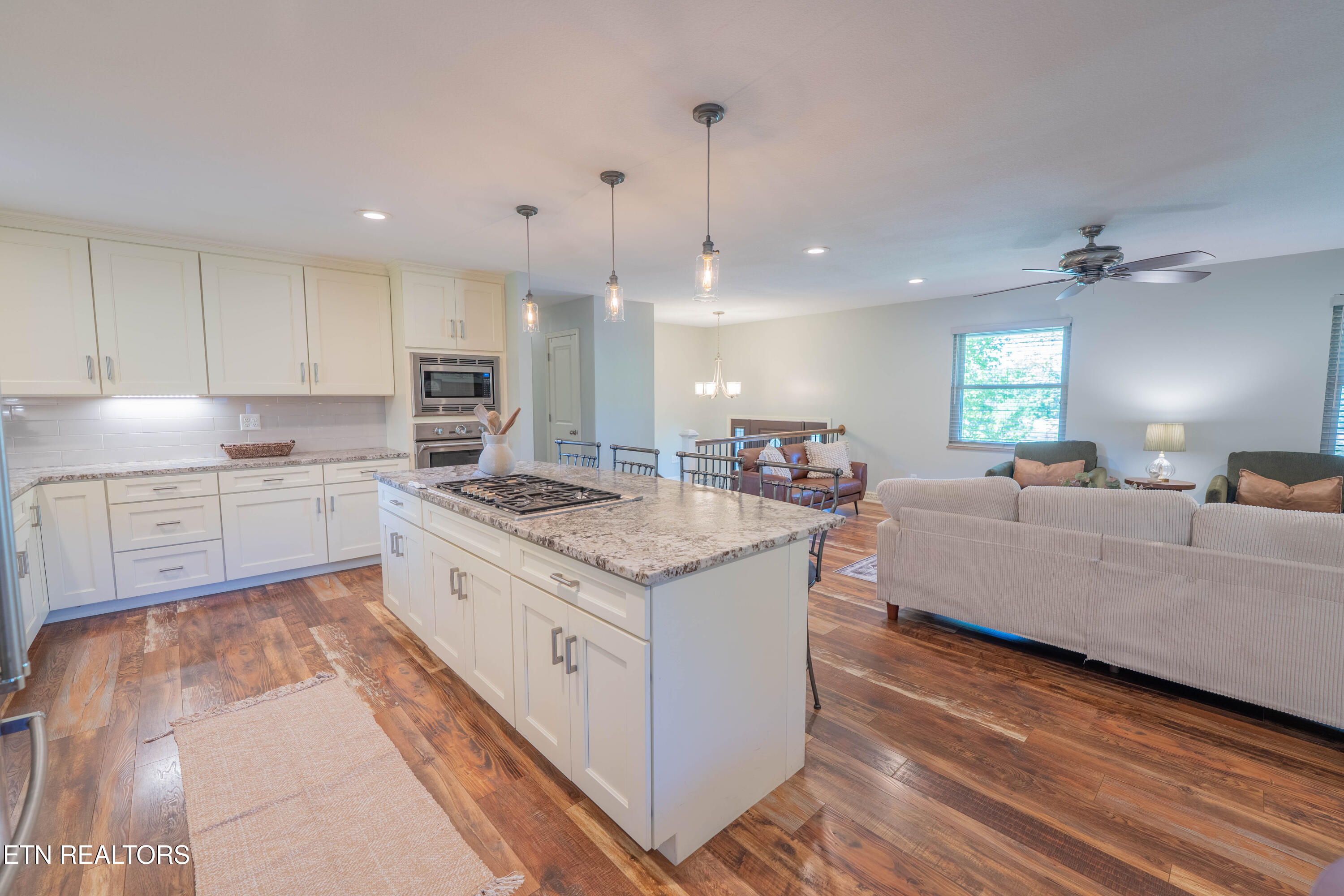 4504 Woodview Road Louisville TN 37777