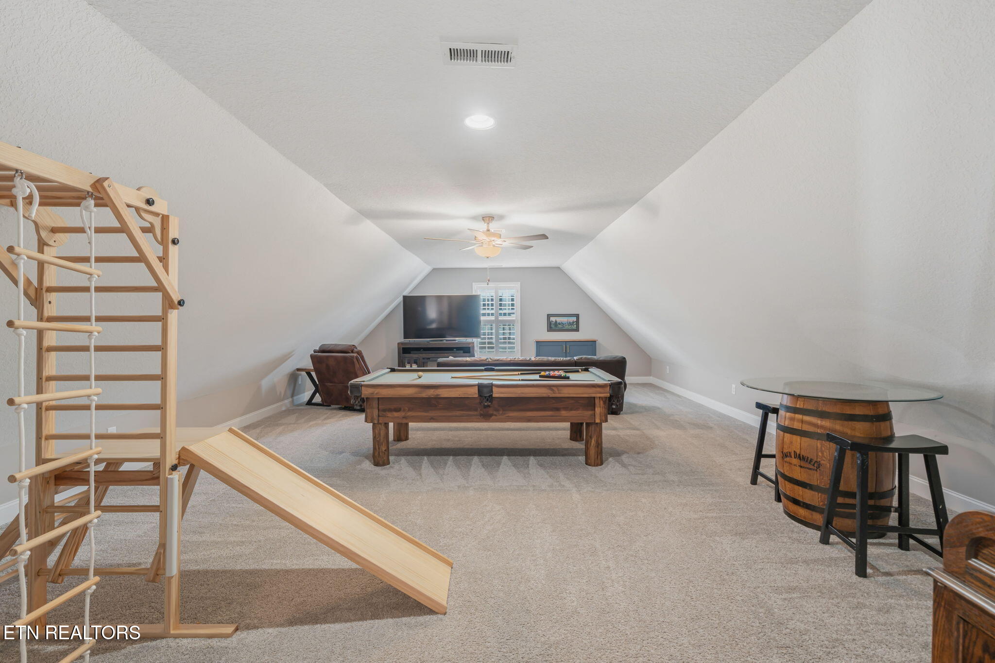 102 Bunchberry Road Oak Ridge TN 37830