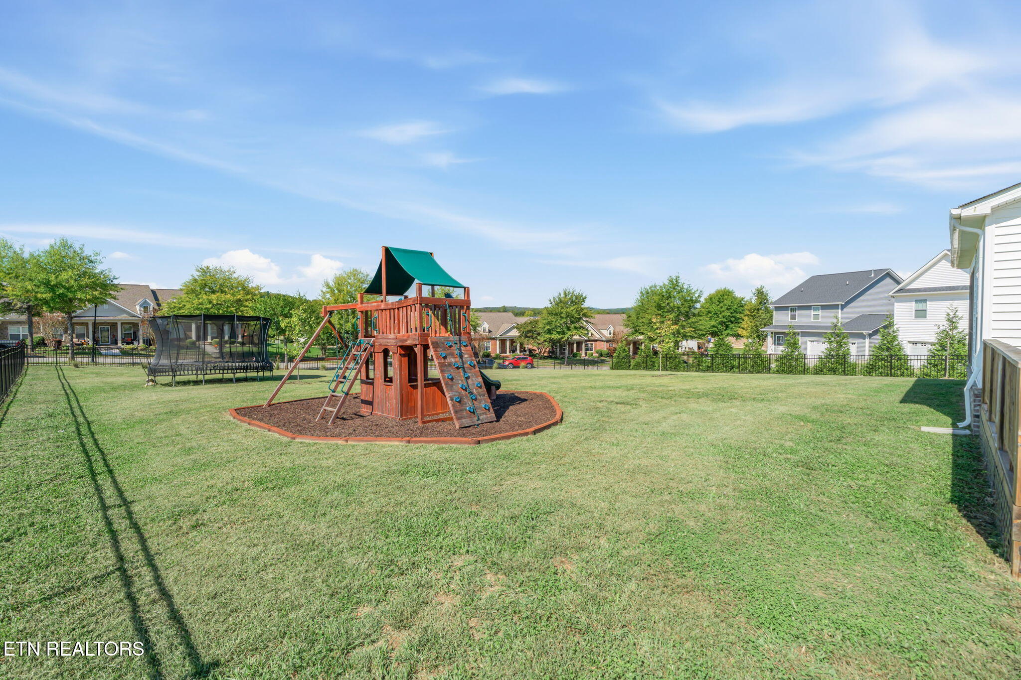 102 Bunchberry Road Oak Ridge TN 37830