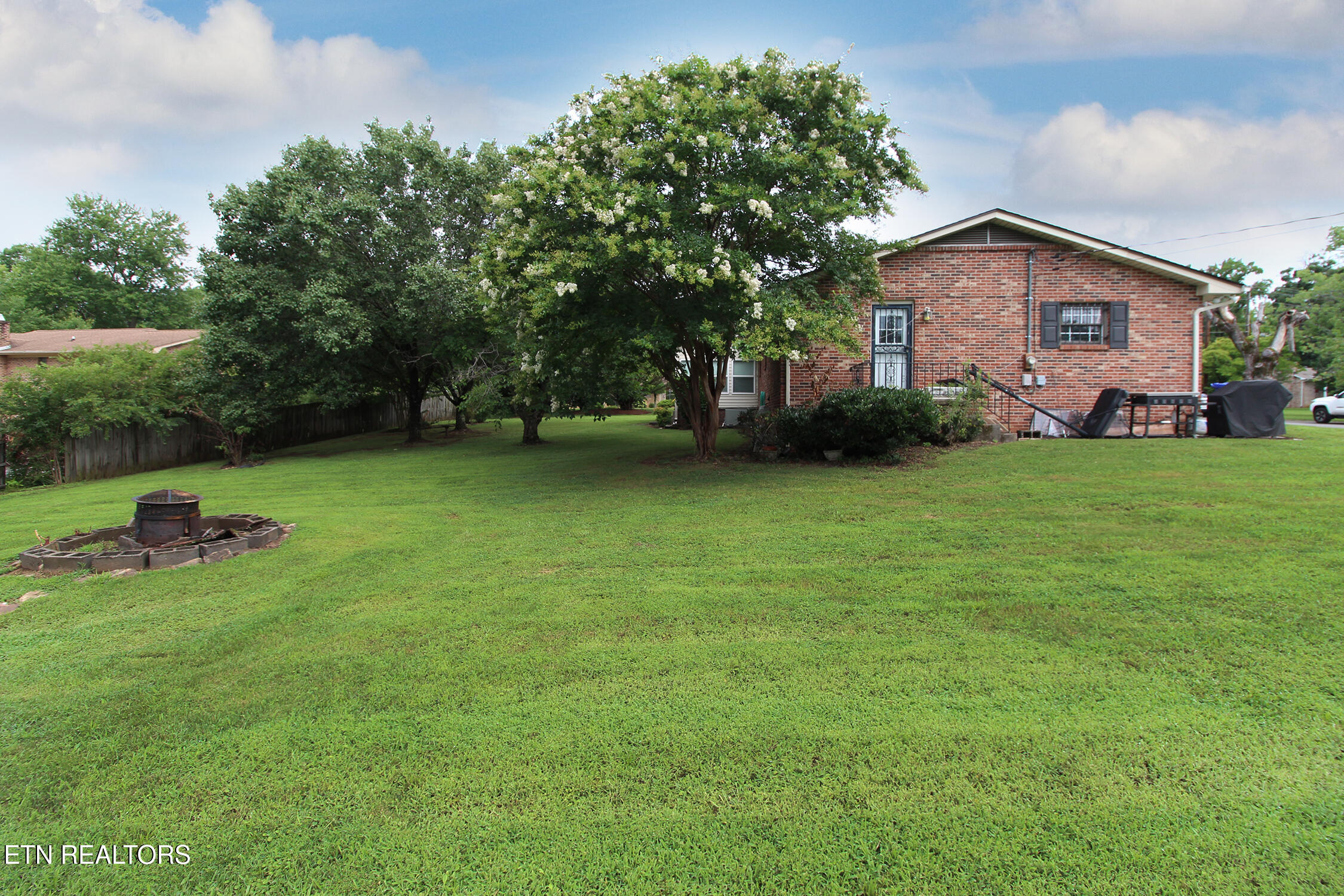 6613 Hummer Lane Knoxville TN 37912