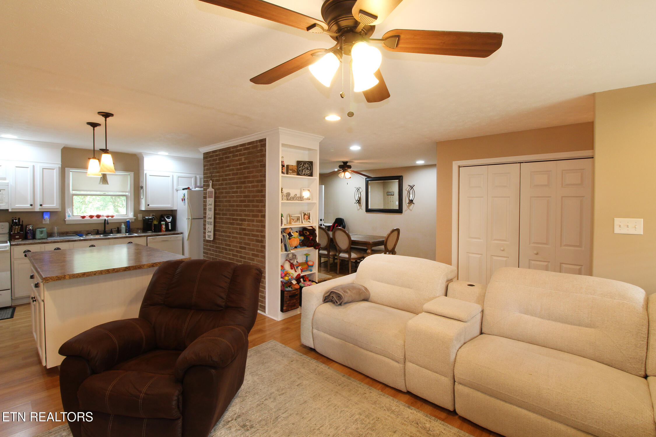 6613 Hummer Lane Knoxville TN 37912