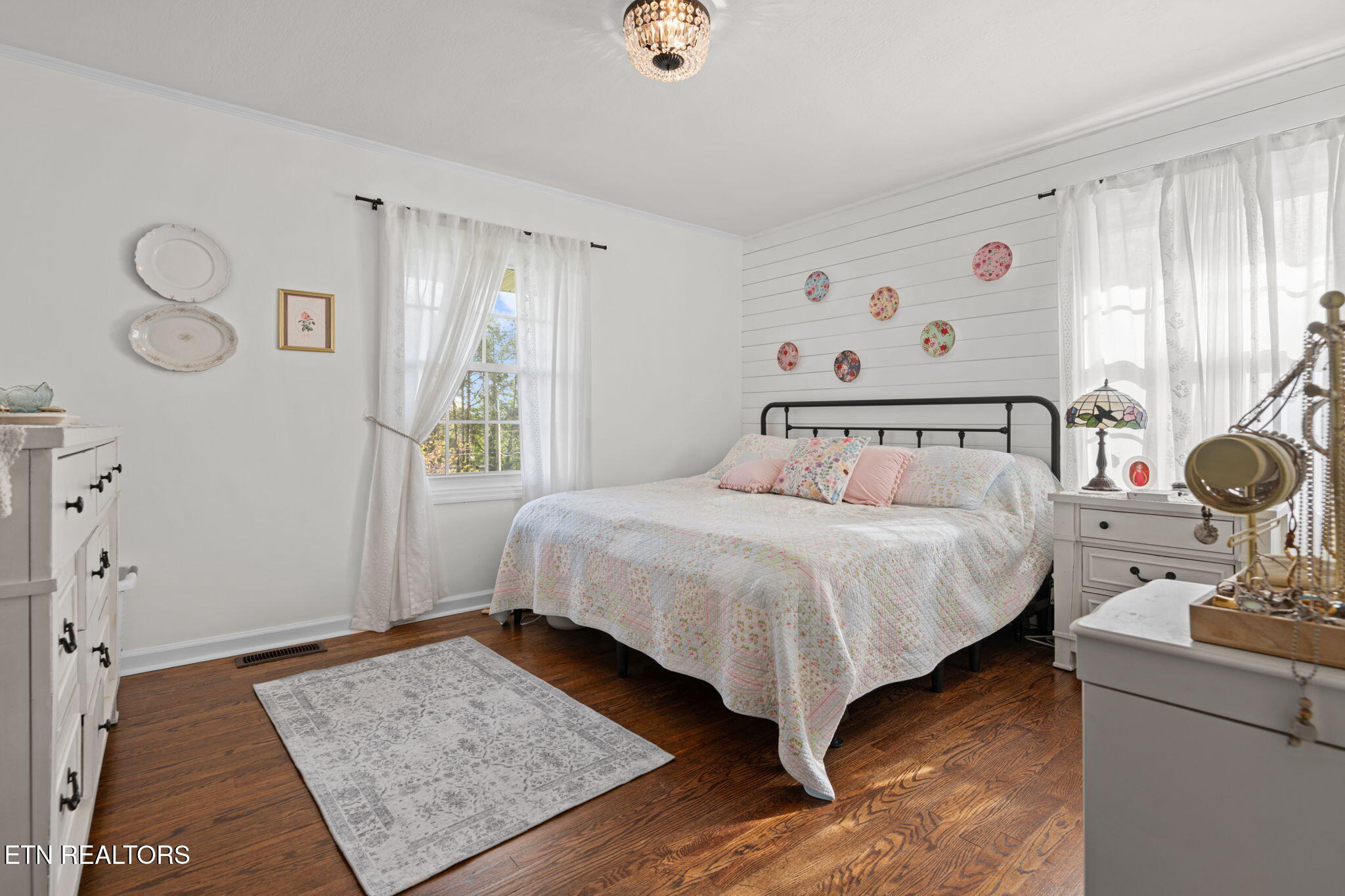 318 Hickory Street Clinton TN 37716