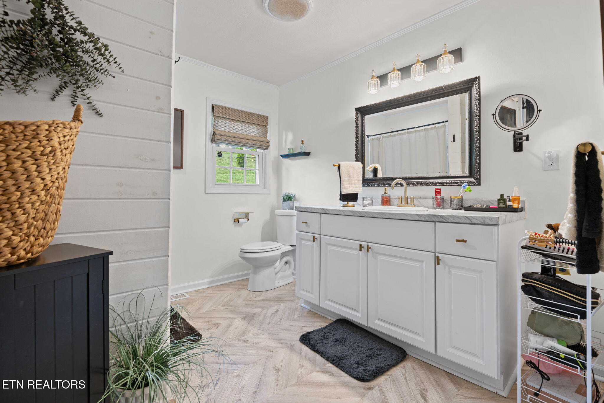 318 Hickory Street Clinton TN 37716