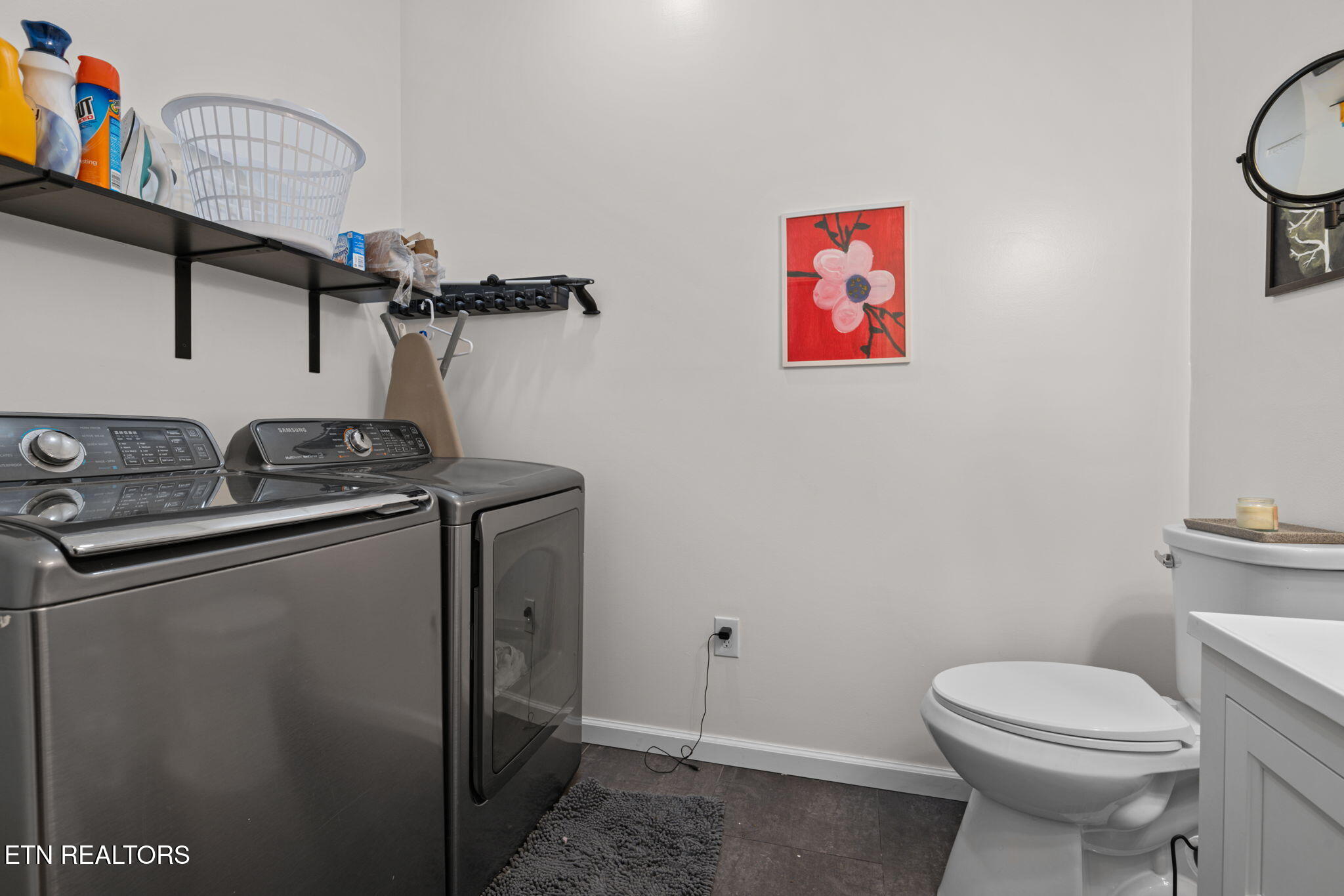 318 Hickory Street Clinton TN 37716