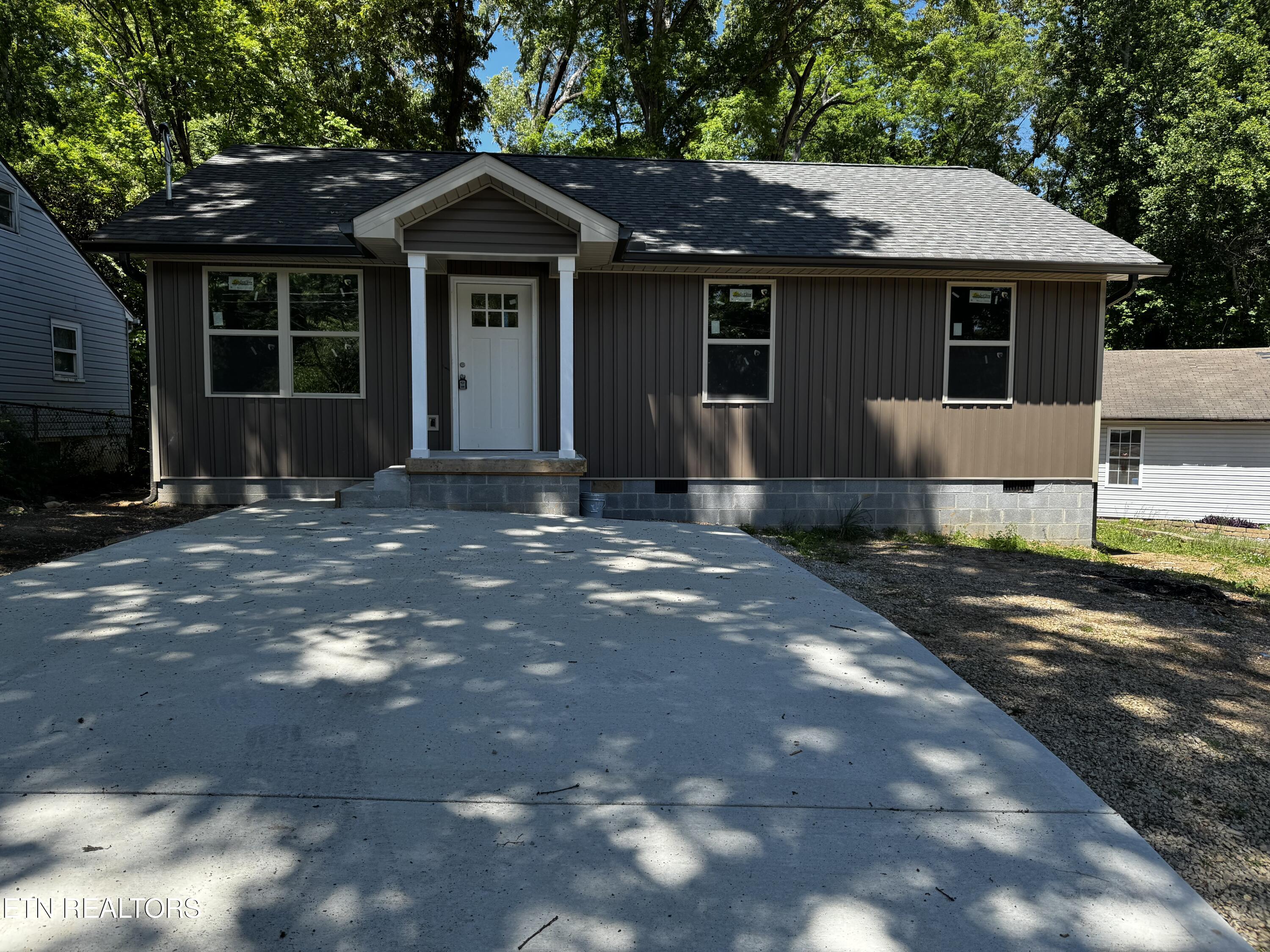 121 Jonathan Lane Oak Ridge TN 37830