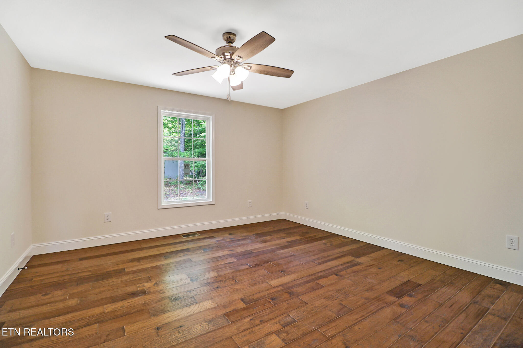 310 Summerwind Drive Crossville TN 38571