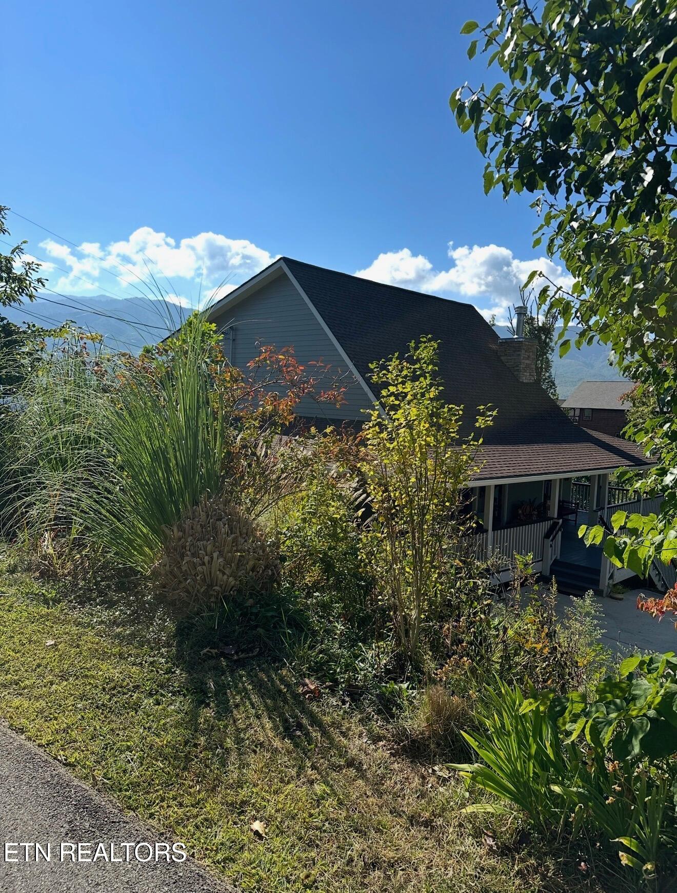 860 Pine Top Lane Gatlinburg TN 37738