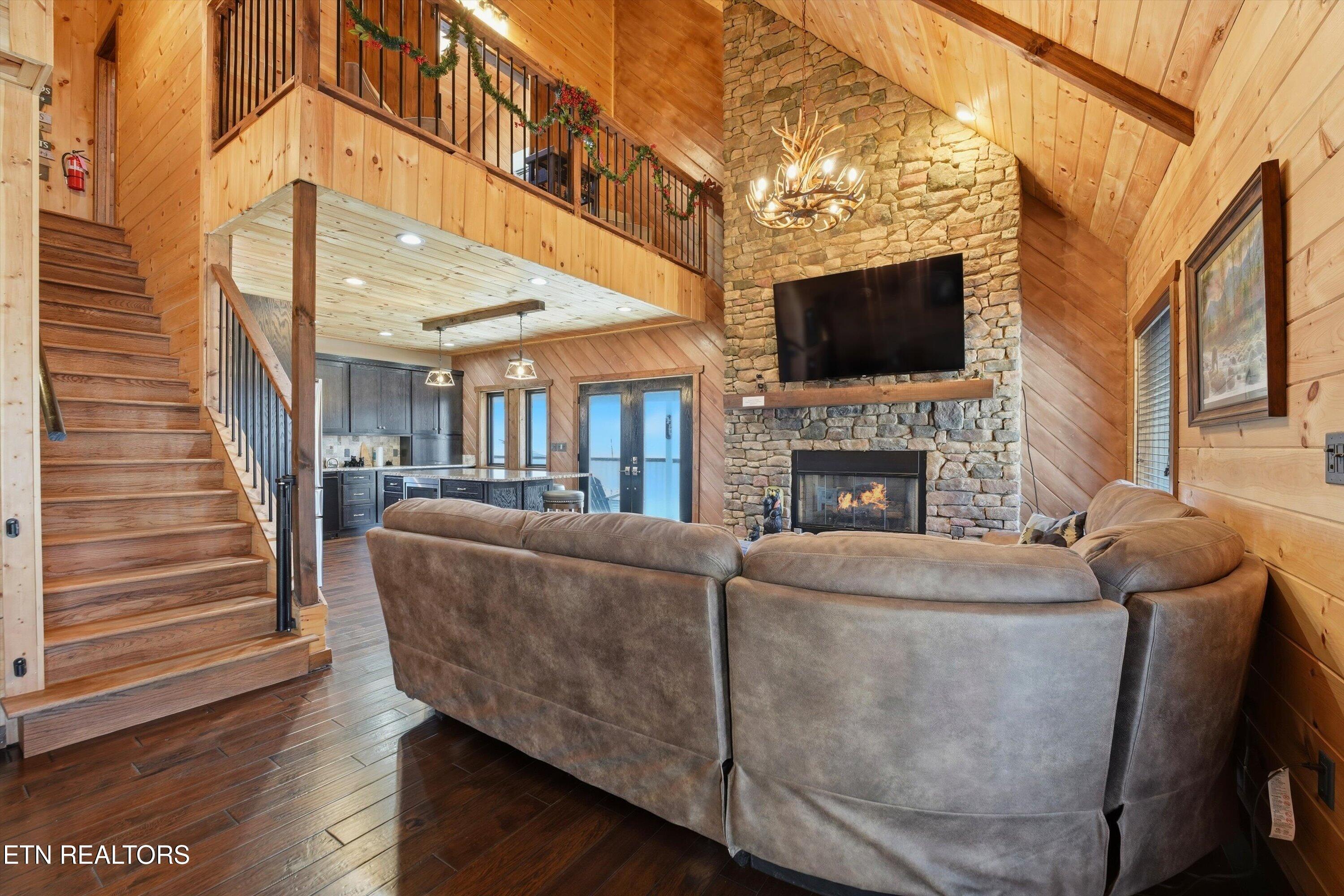 860 Pine Top Lane Gatlinburg TN 37738