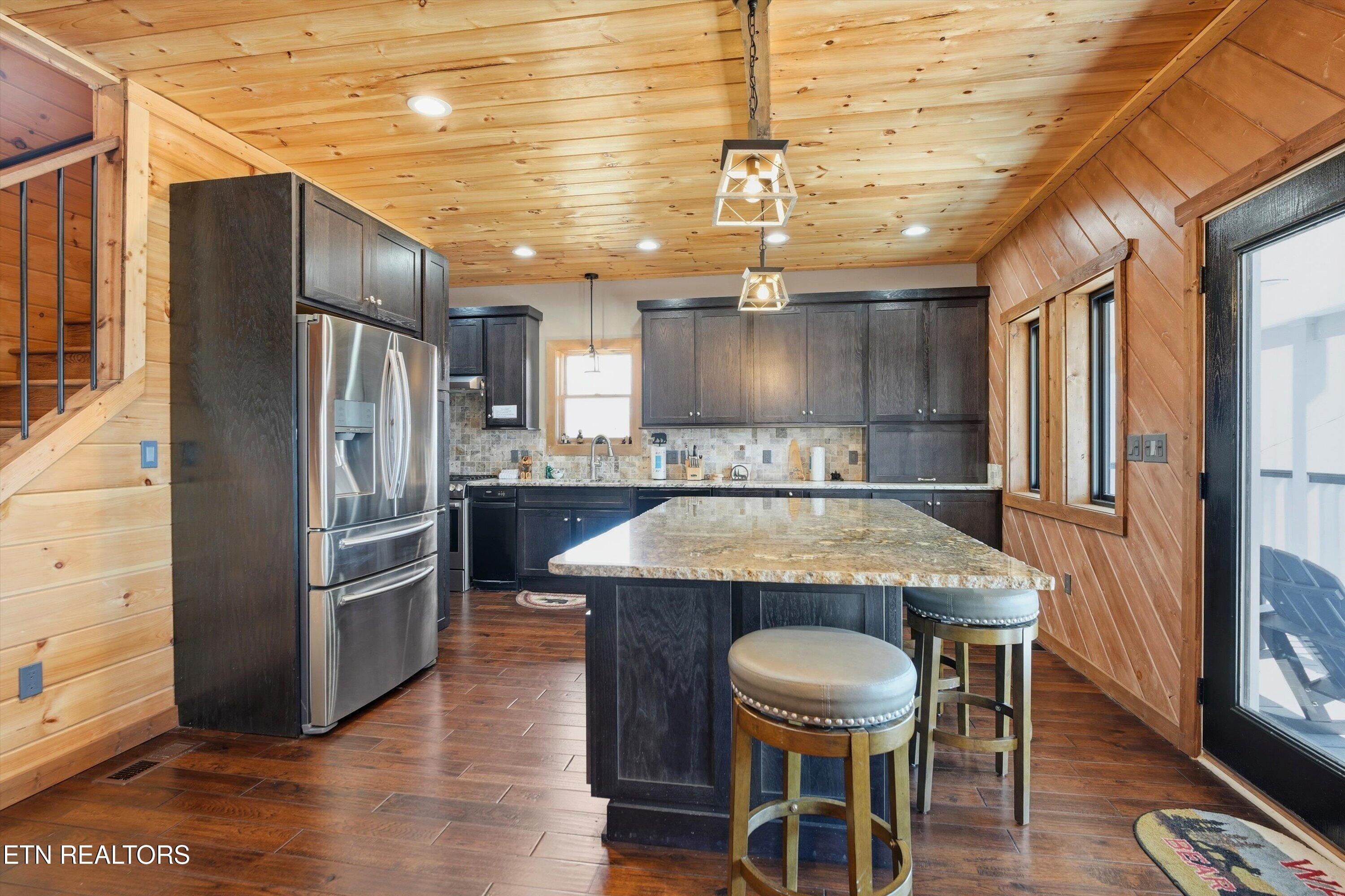 860 Pine Top Lane Gatlinburg TN 37738