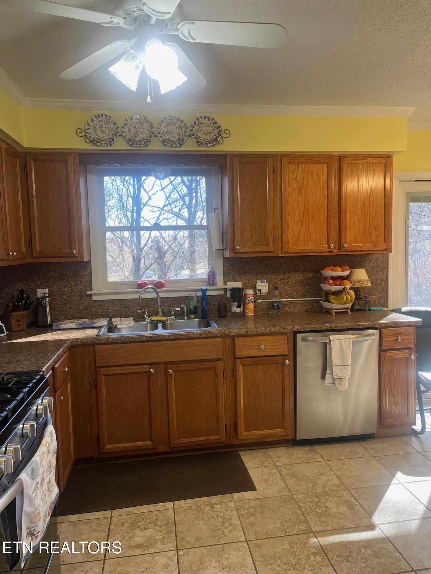 235 Parliament Road Harrogate TN 37752