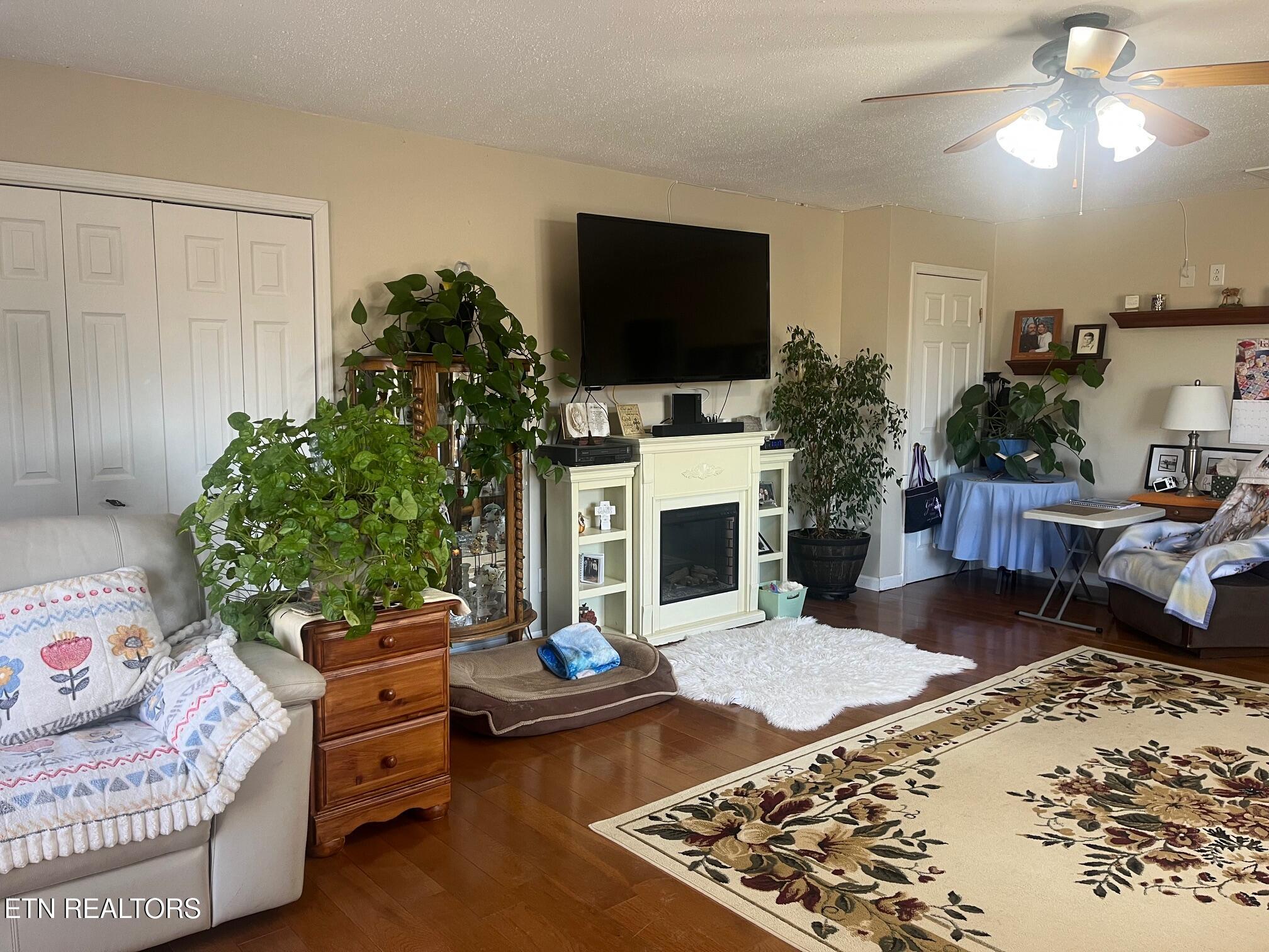 235 Parliament Road Harrogate TN 37752