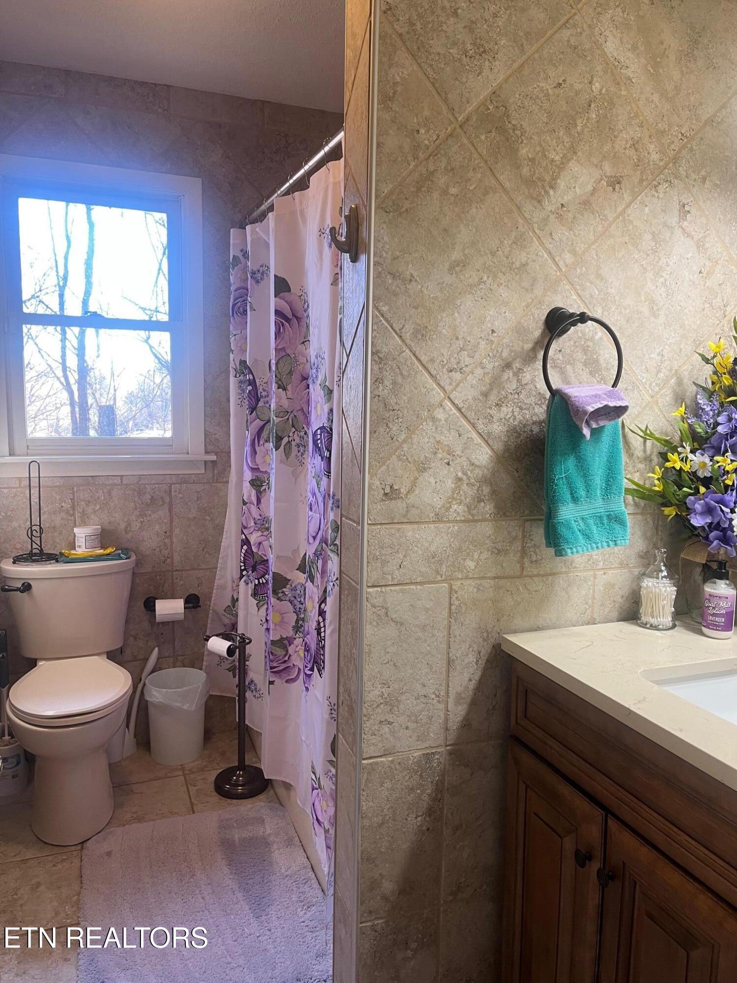 235 Parliament Road Harrogate TN 37752