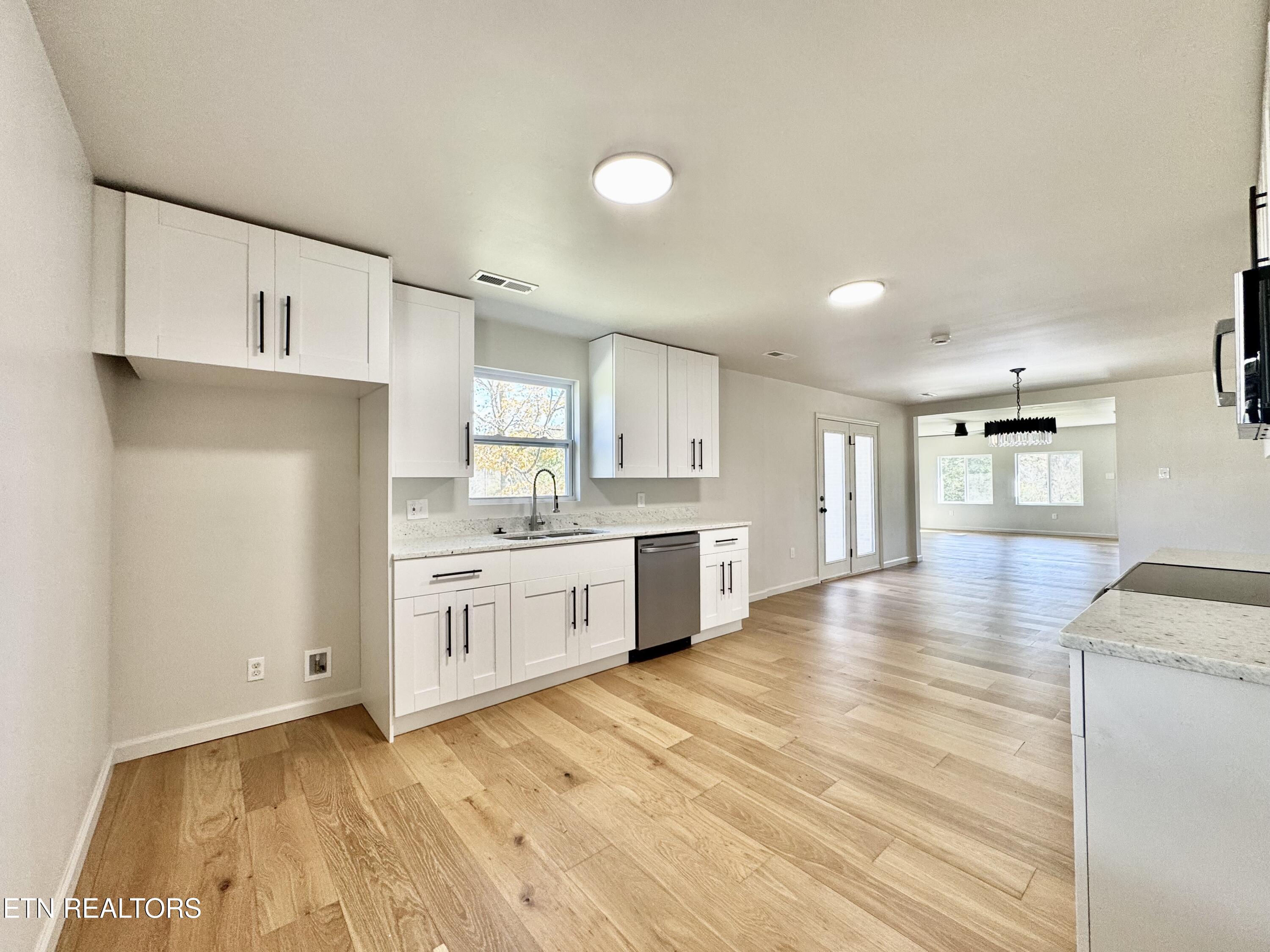 1830 Old Lake City Highway Clinton TN 37716