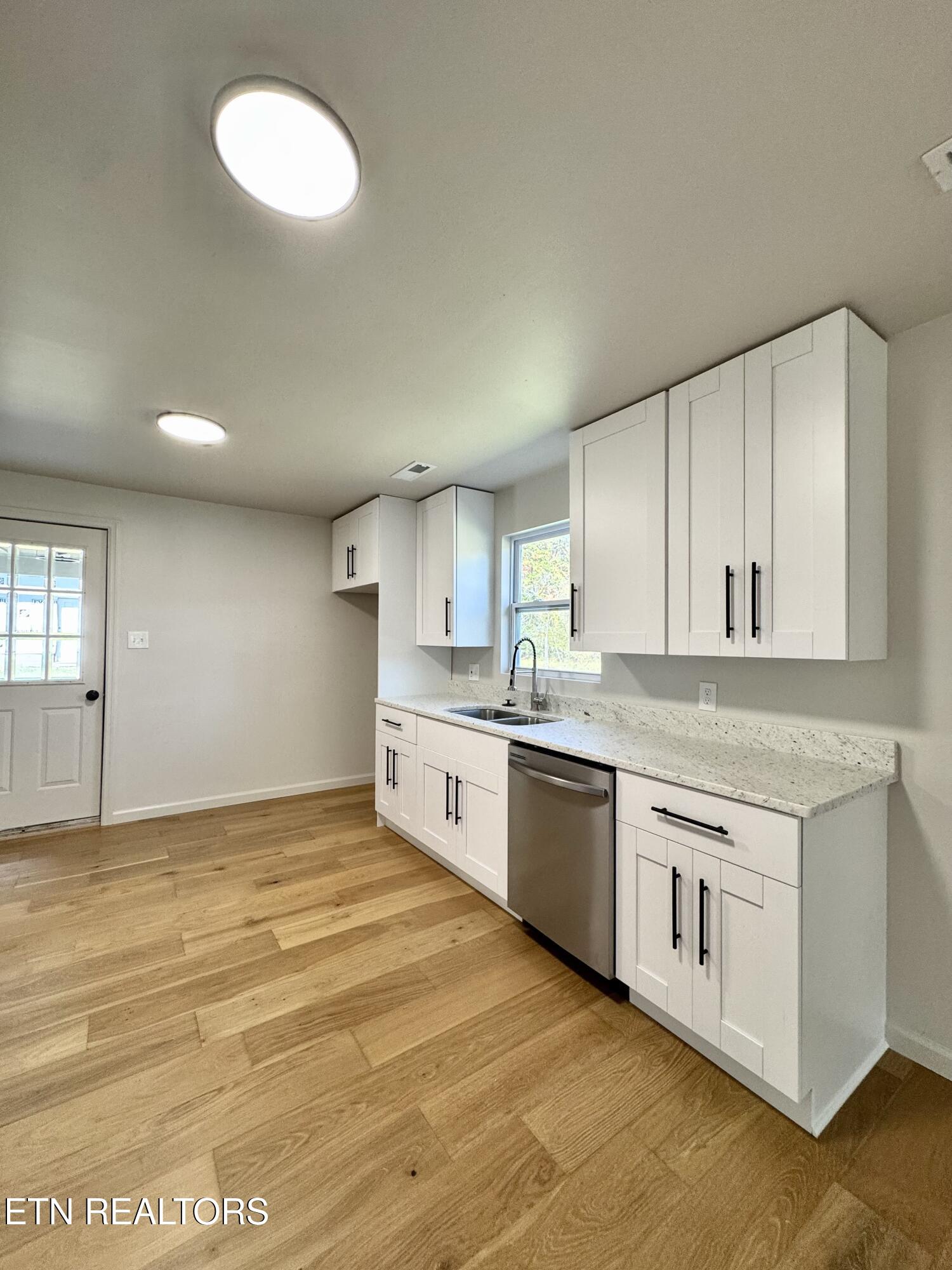 1830 Old Lake City Highway Clinton TN 37716