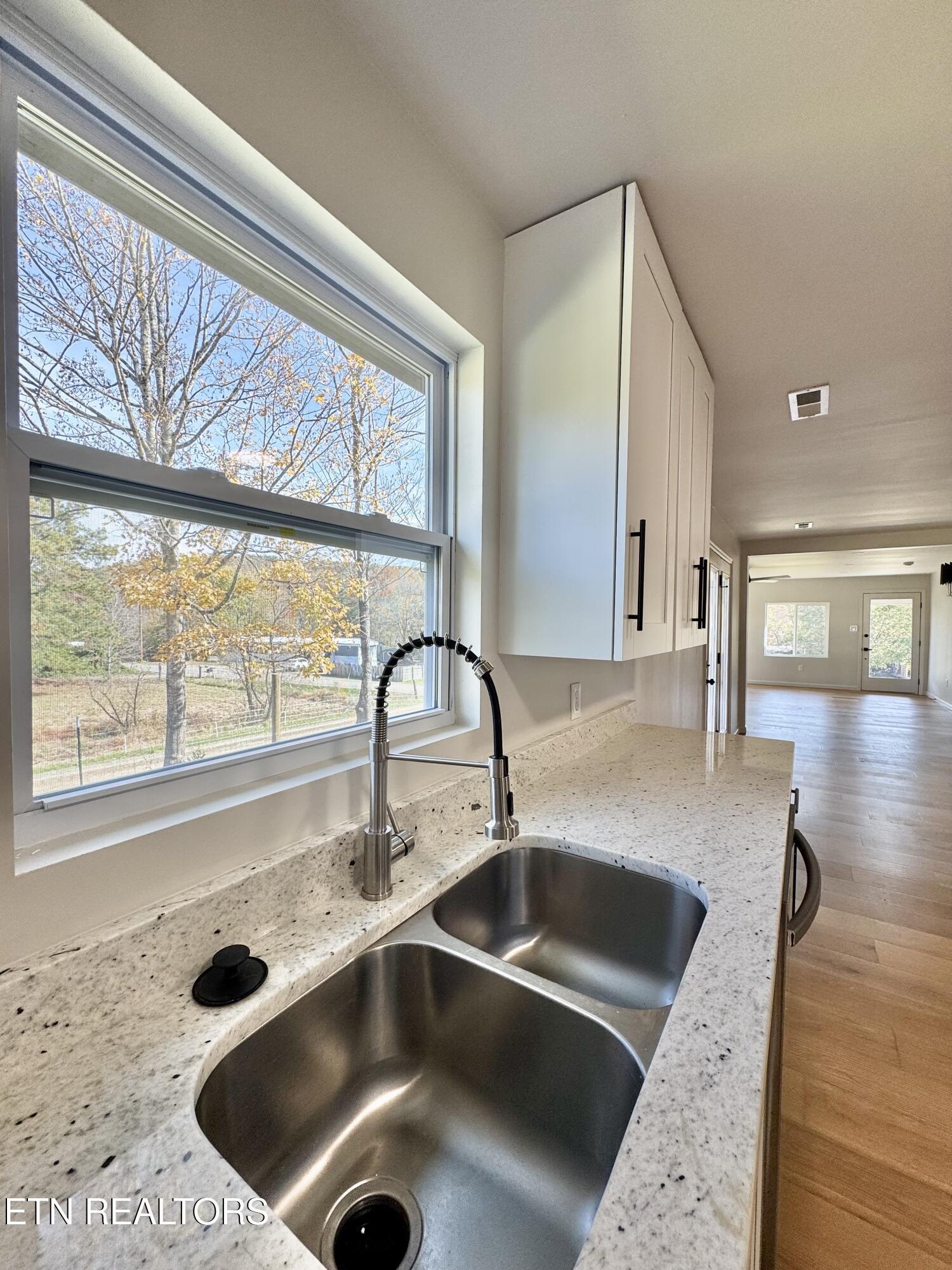 1830 Old Lake City Highway Clinton TN 37716