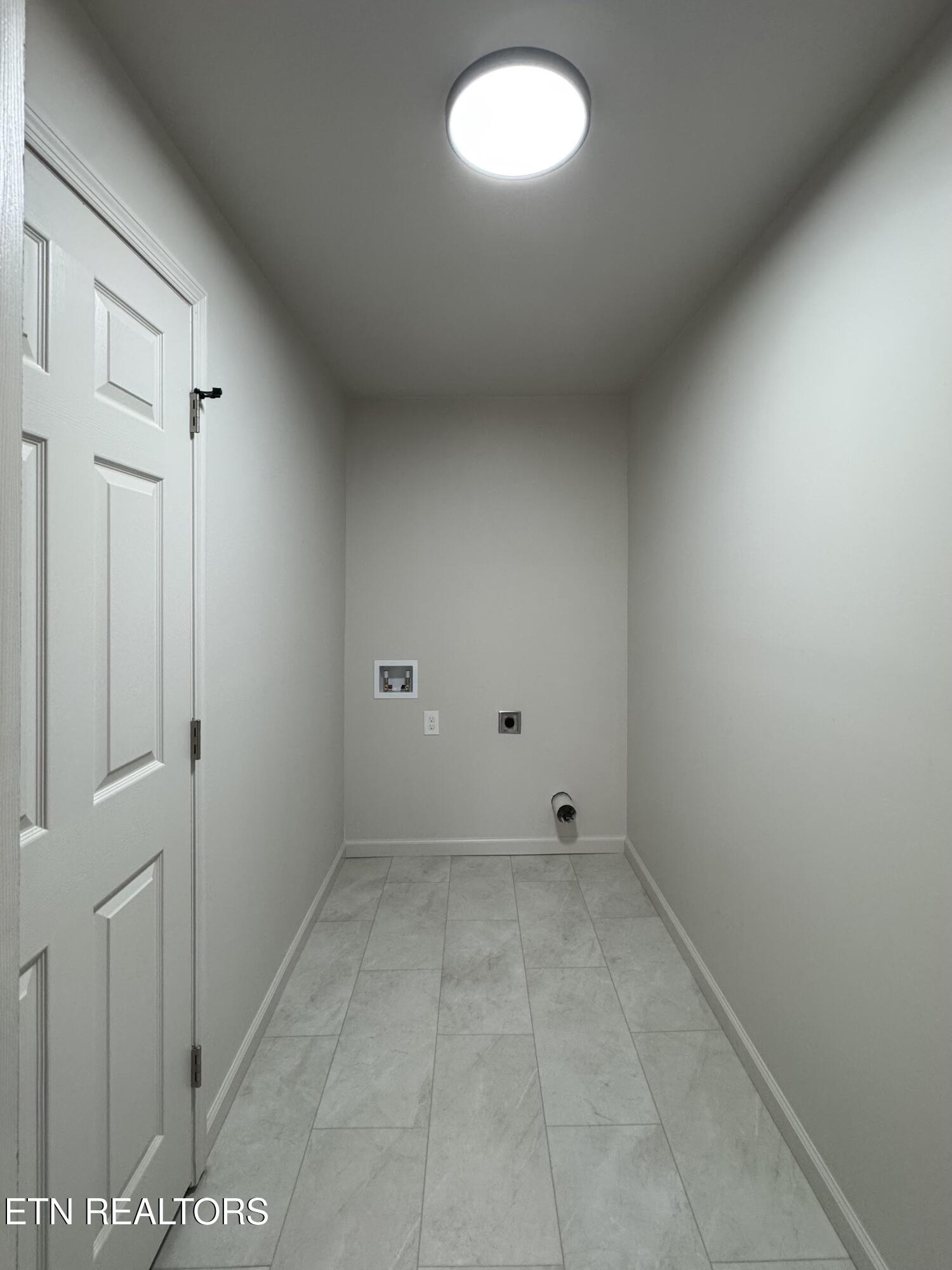 1830 Old Lake City Highway Clinton TN 37716