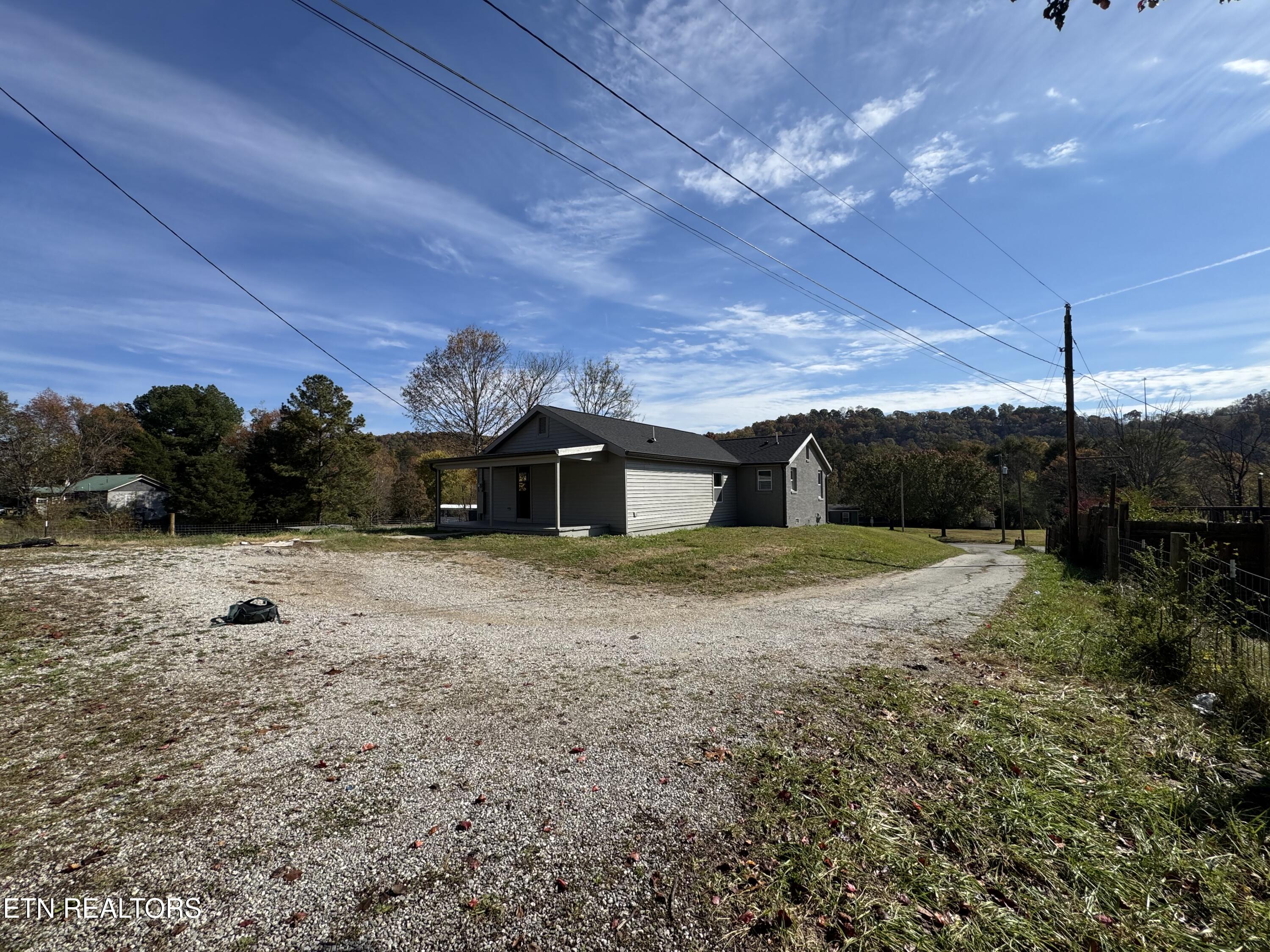 1830 Old Lake City Highway Clinton TN 37716