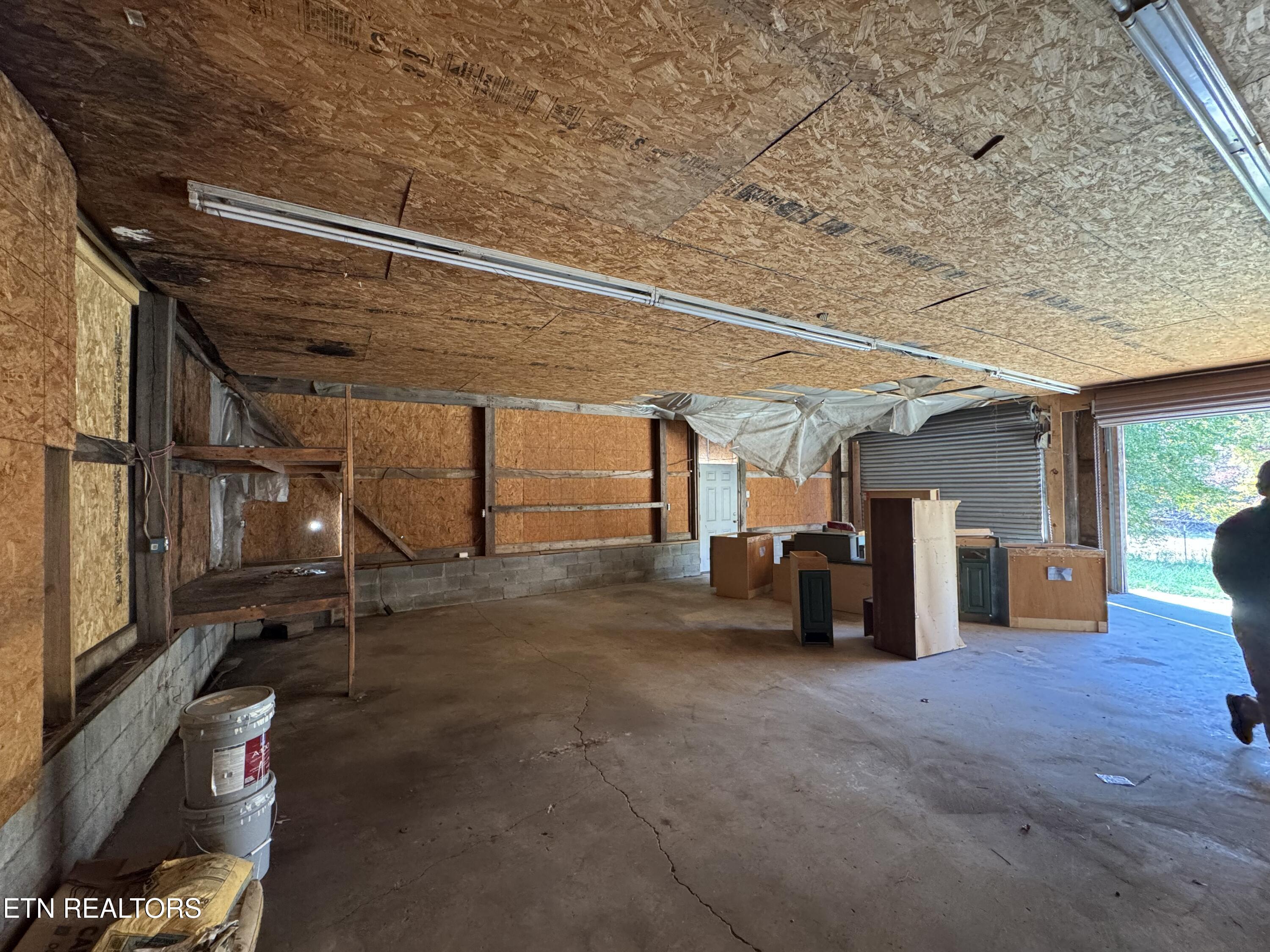 1830 Old Lake City Highway Clinton TN 37716