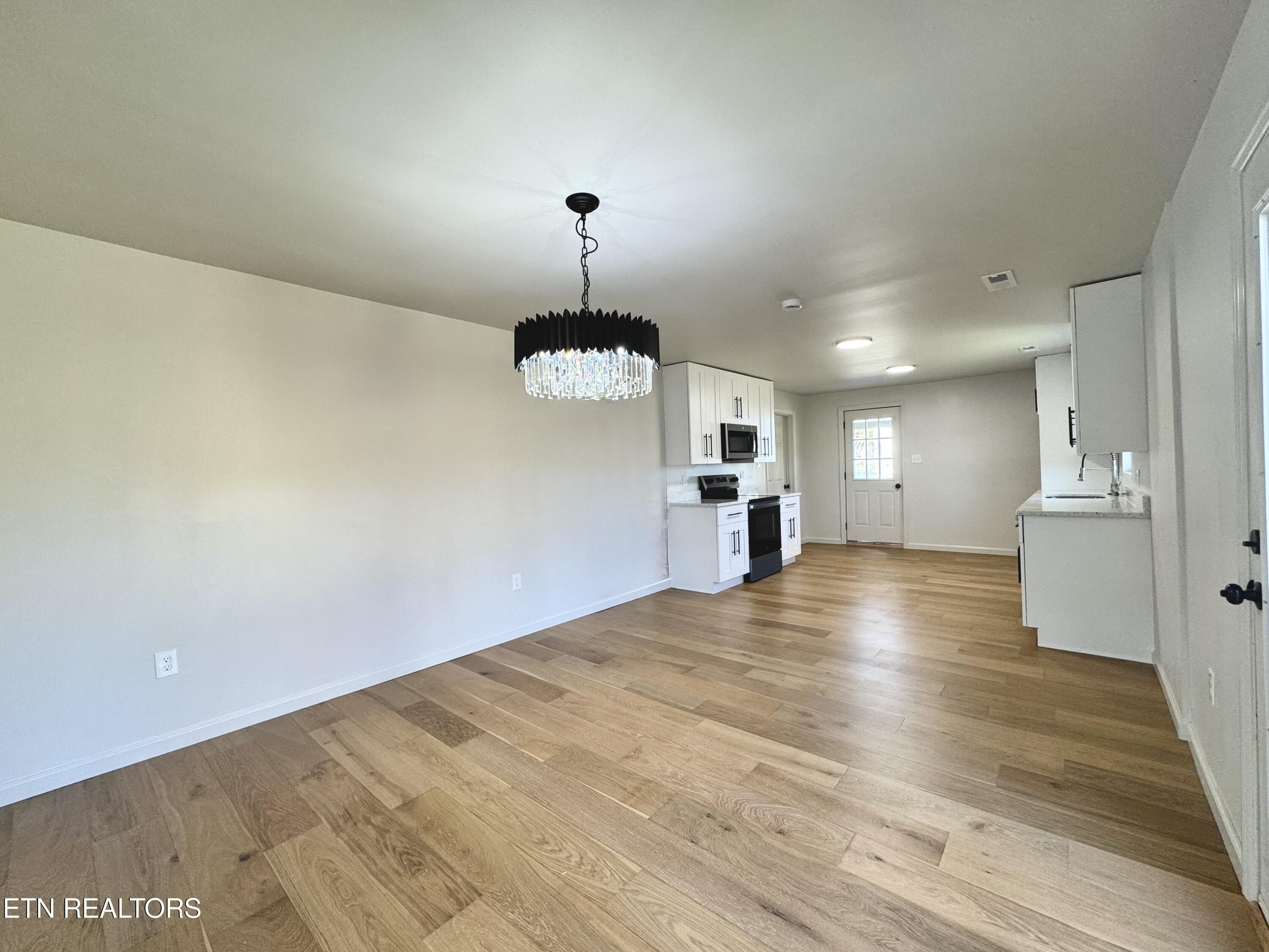 1830 Old Lake City Highway Clinton TN 37716