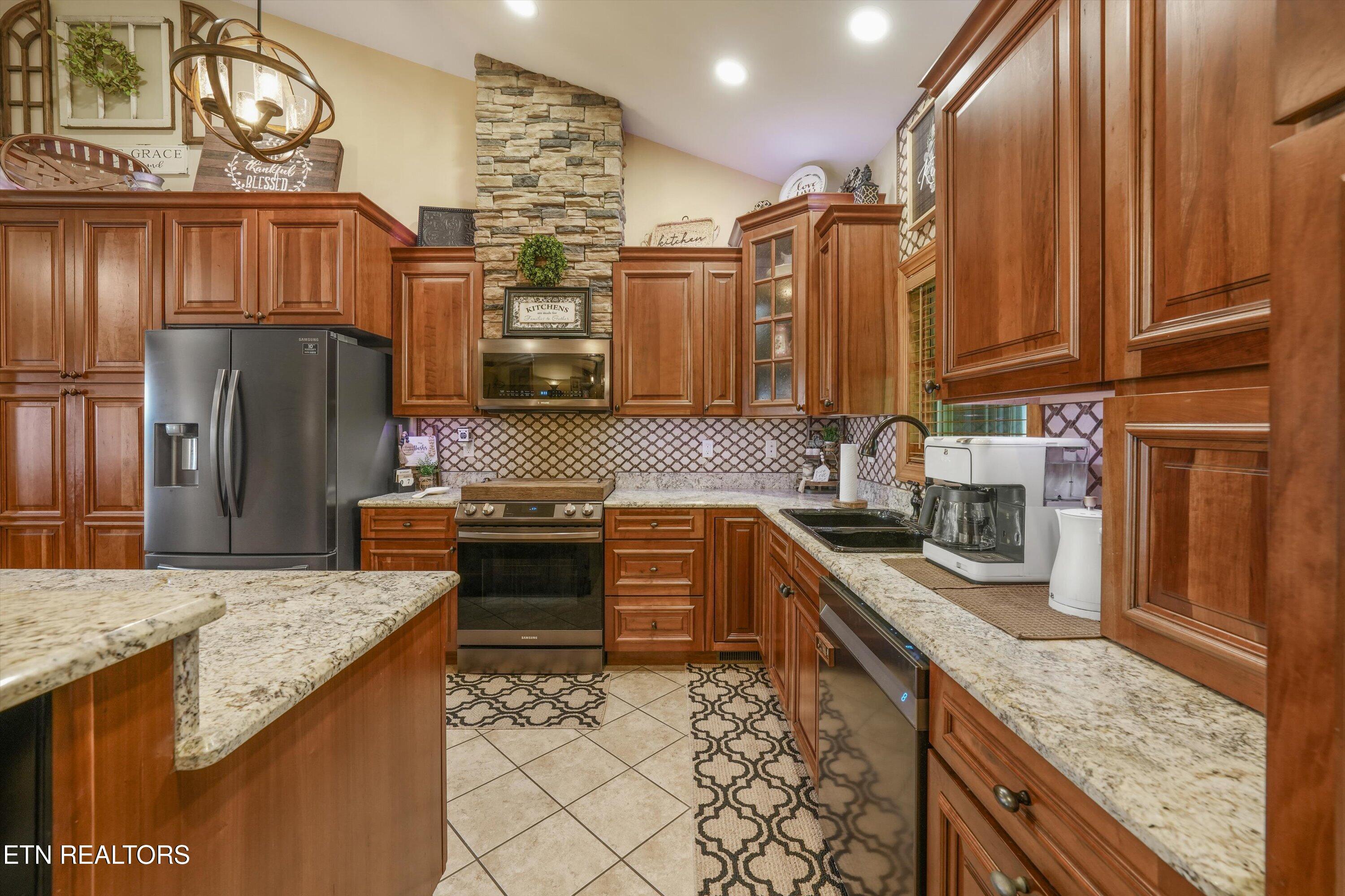 166 Mountain Shores Road New Tazewell TN 37825