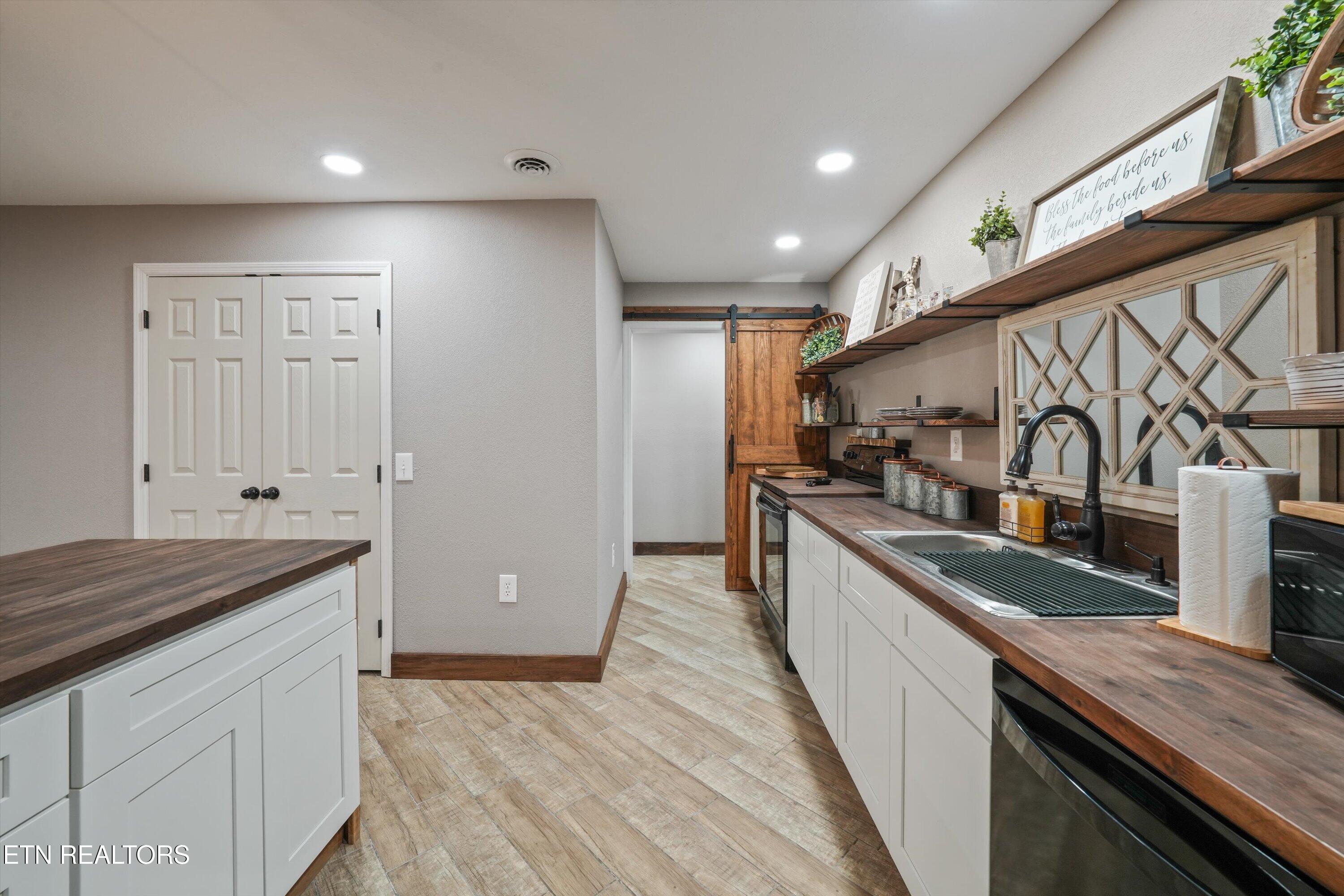 166 Mountain Shores Road New Tazewell TN 37825
