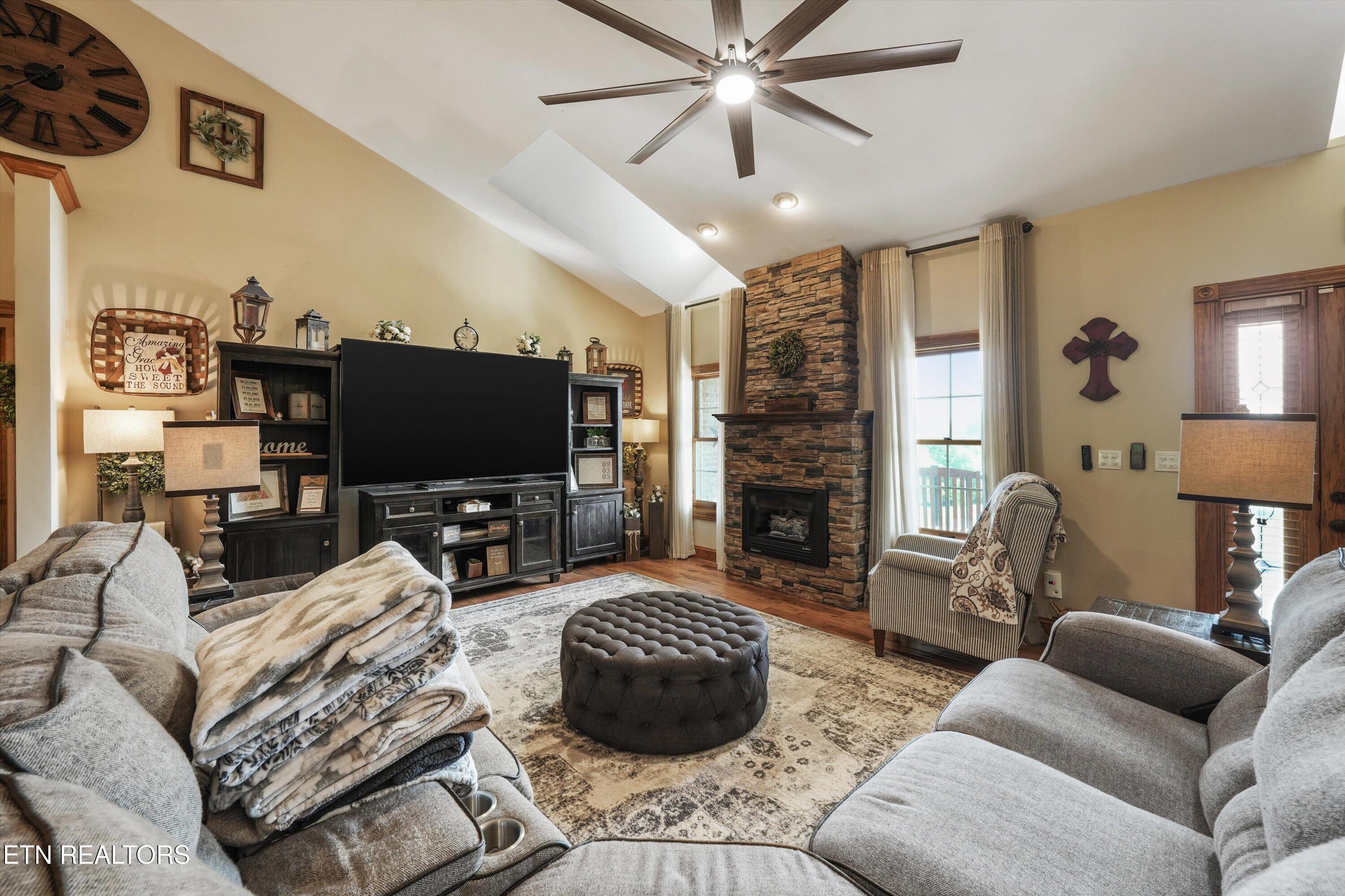 166 Mountain Shores Road New Tazewell TN 37825