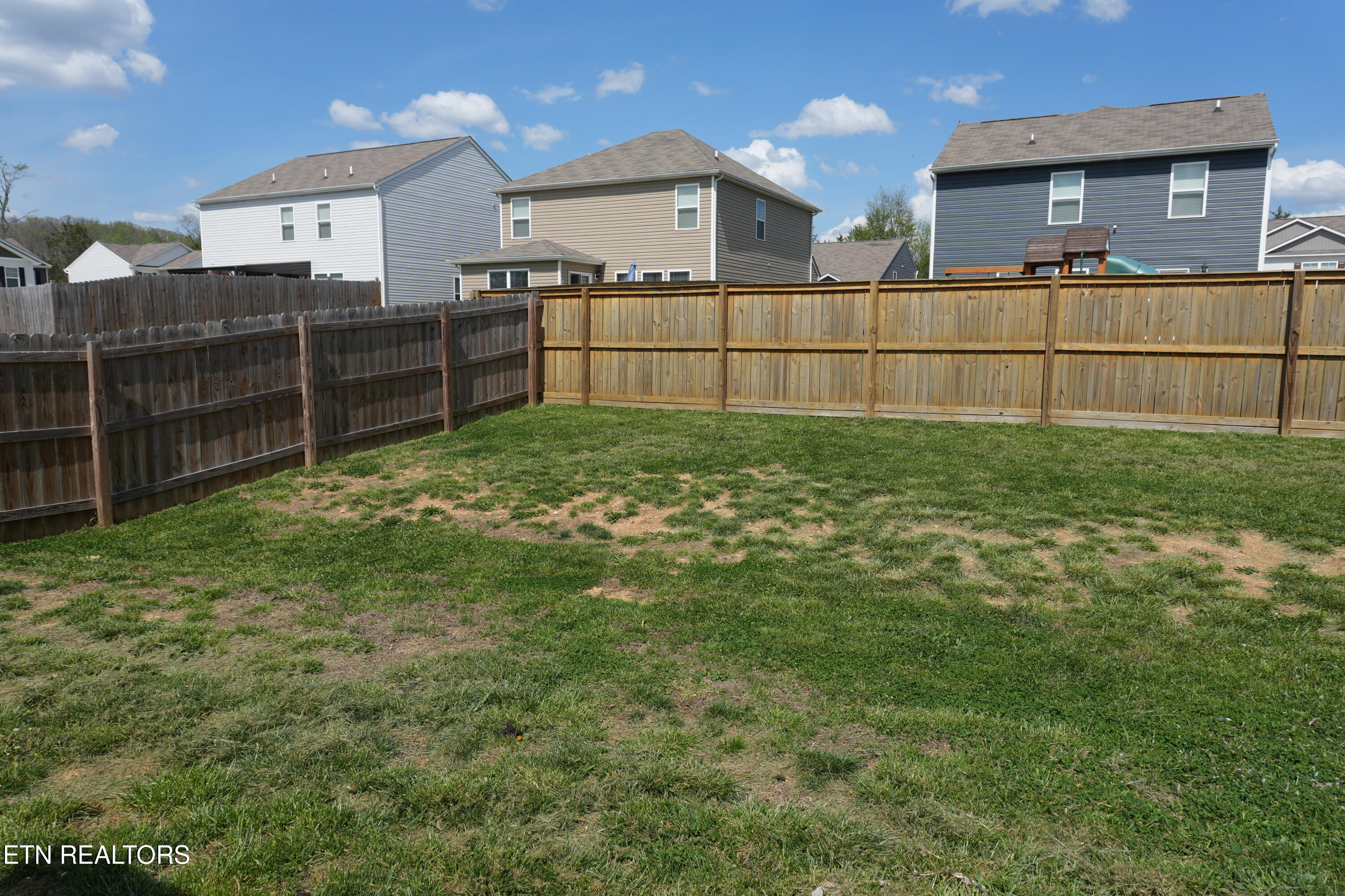 7410 Cottontail Street Corryton TN 37721