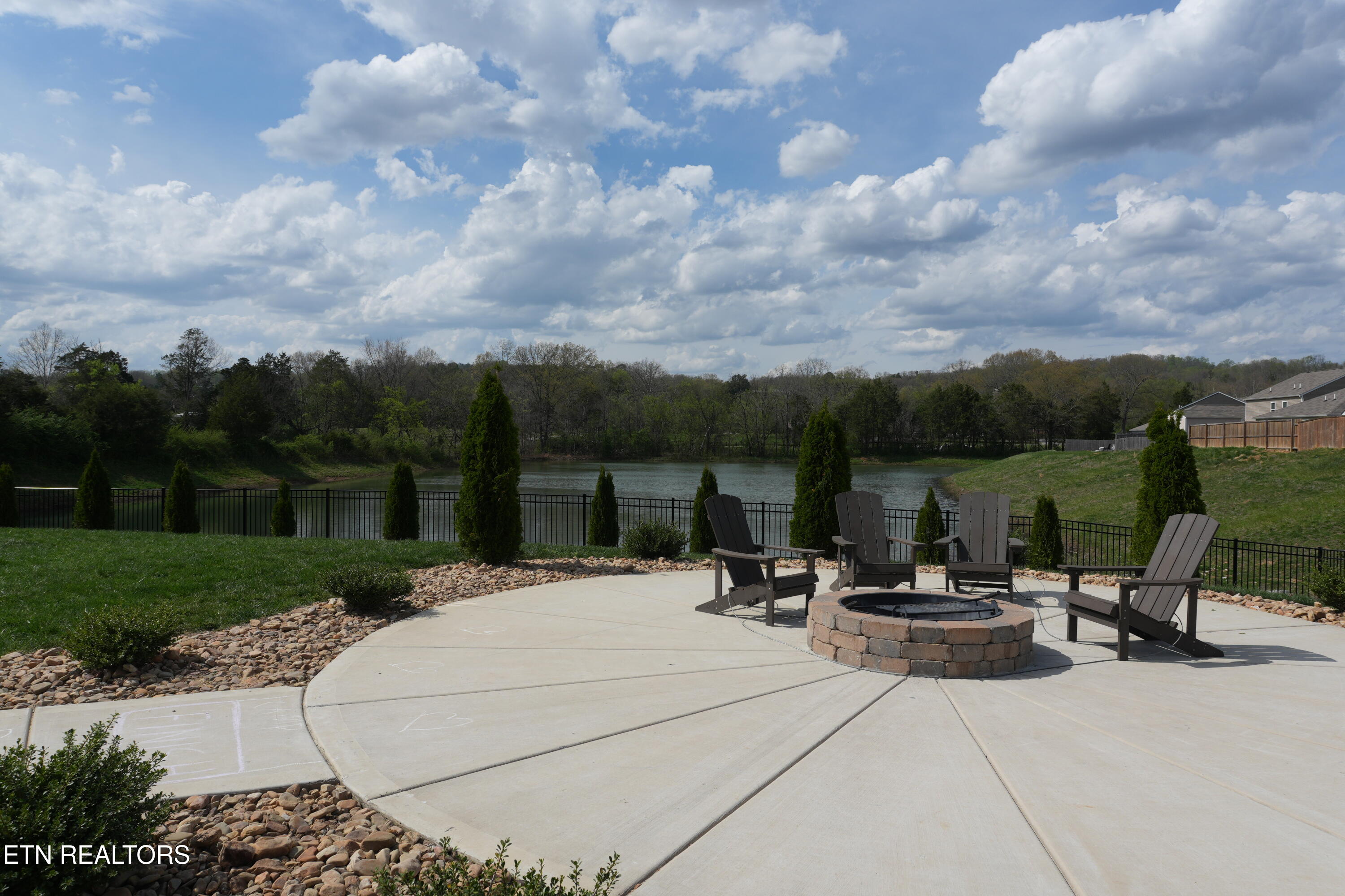 7410 Cottontail Street Corryton TN 37721