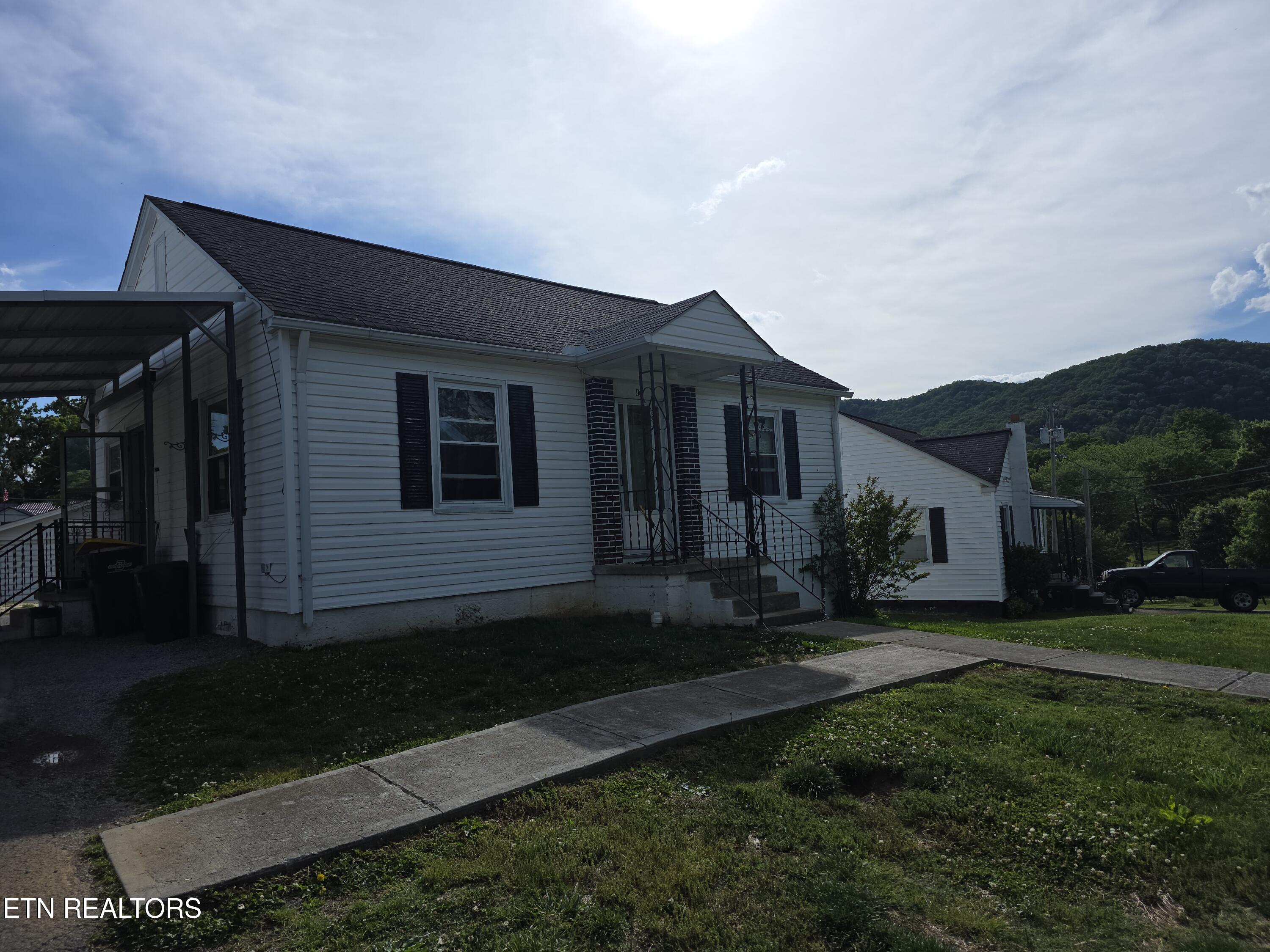 404 E 4th Street Lafollette TN 37766
