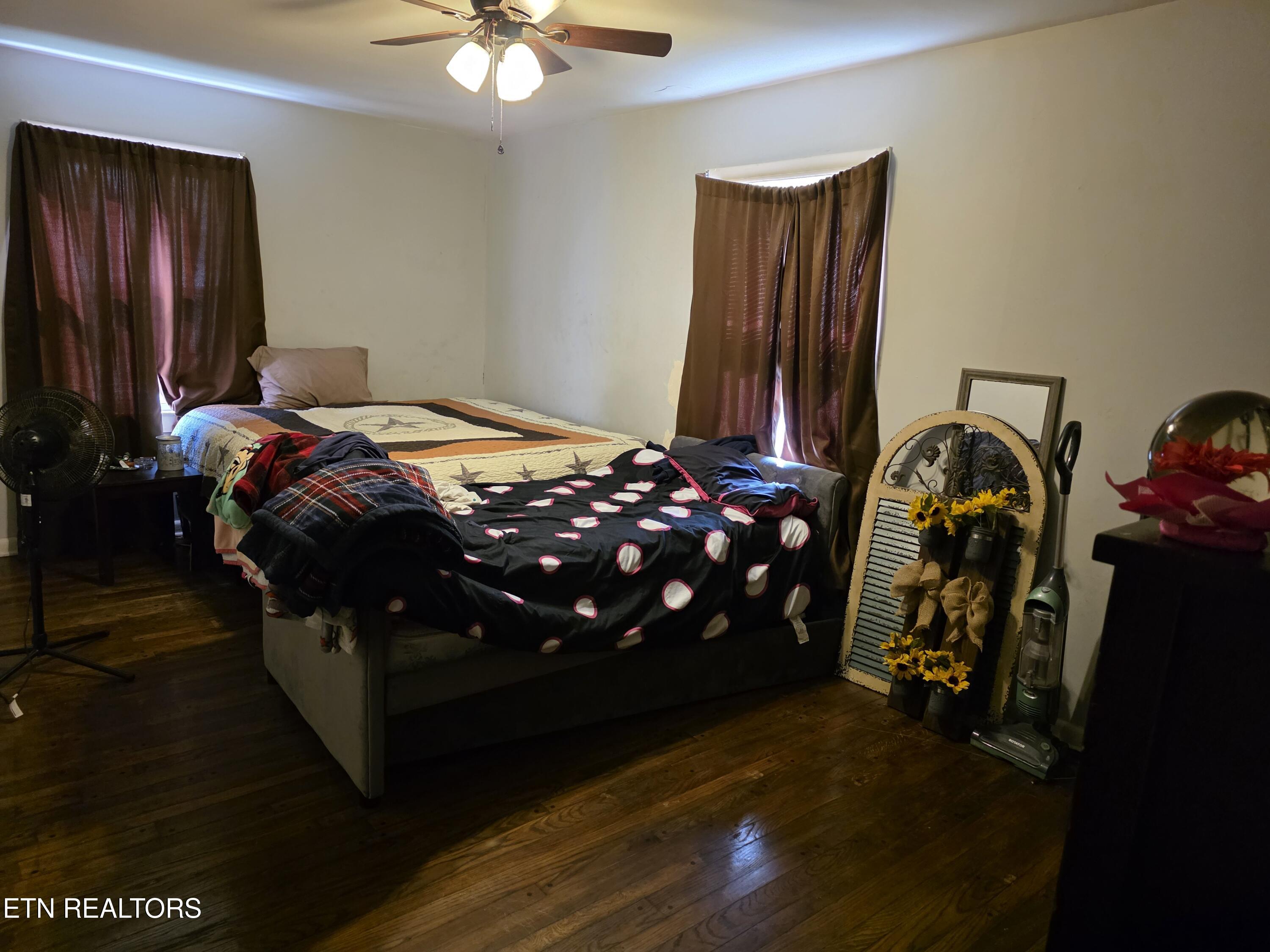 404 E 4th Street Lafollette TN 37766
