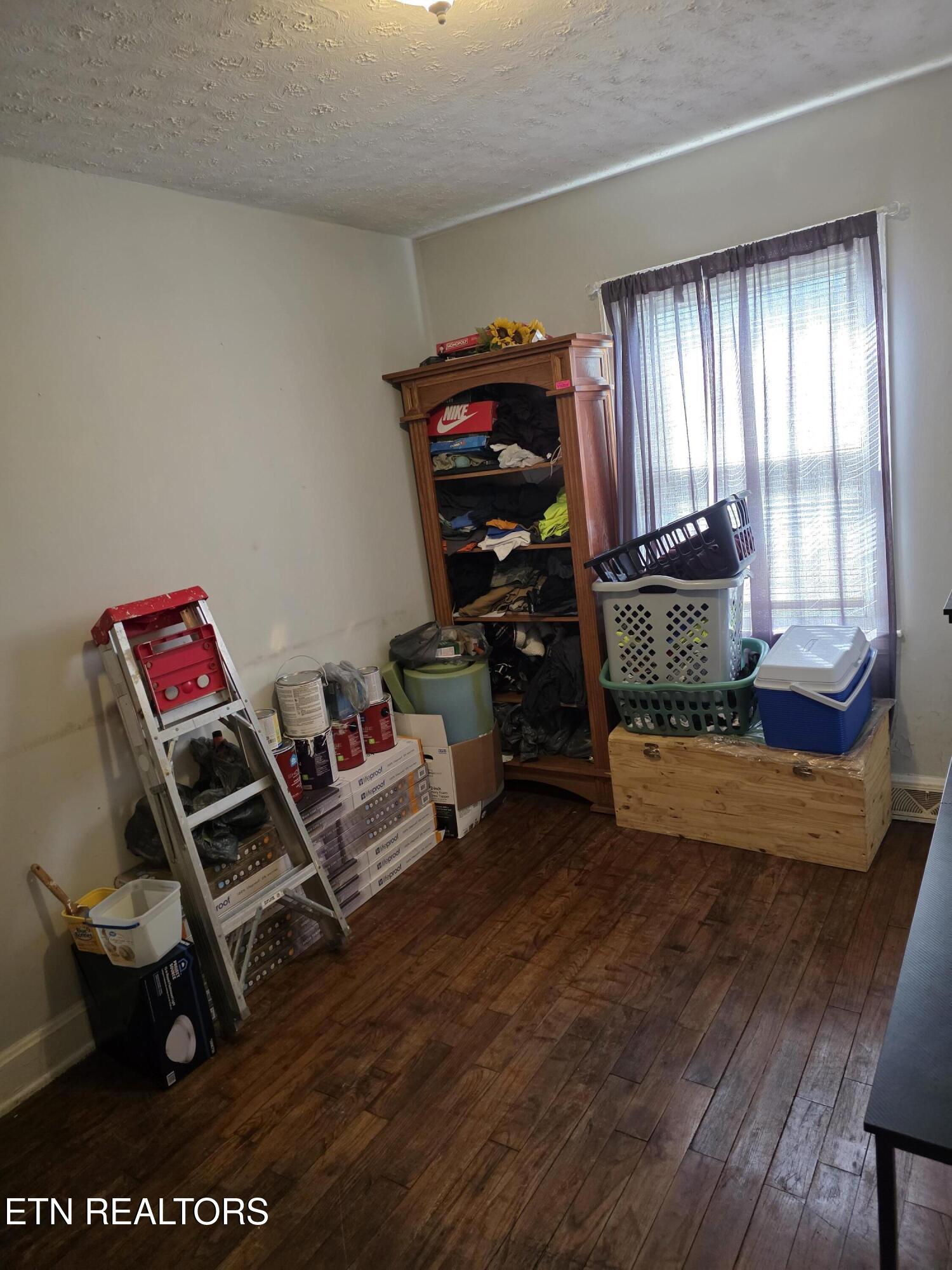 404 E 4th Street Lafollette TN 37766