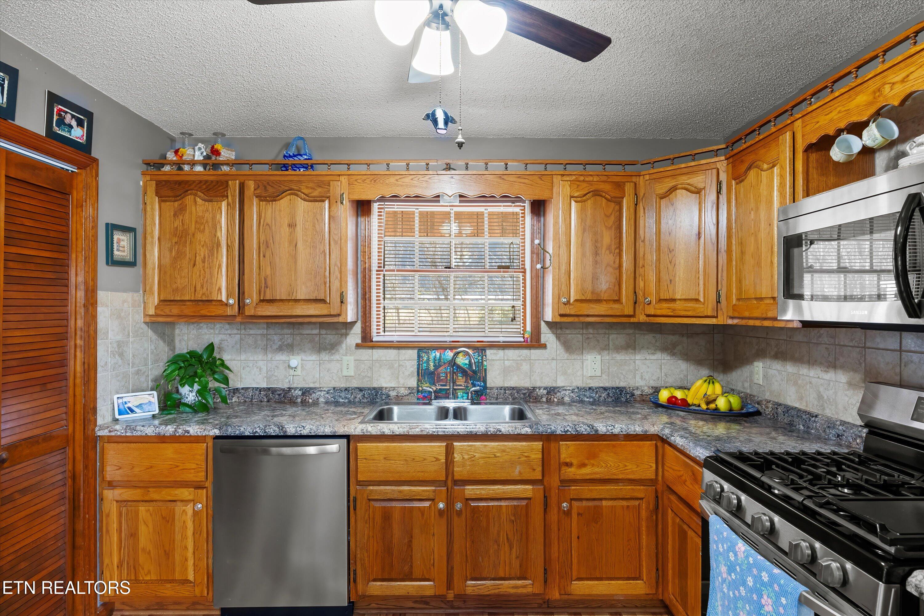 3888 Cosby Highway Cosby TN 37722