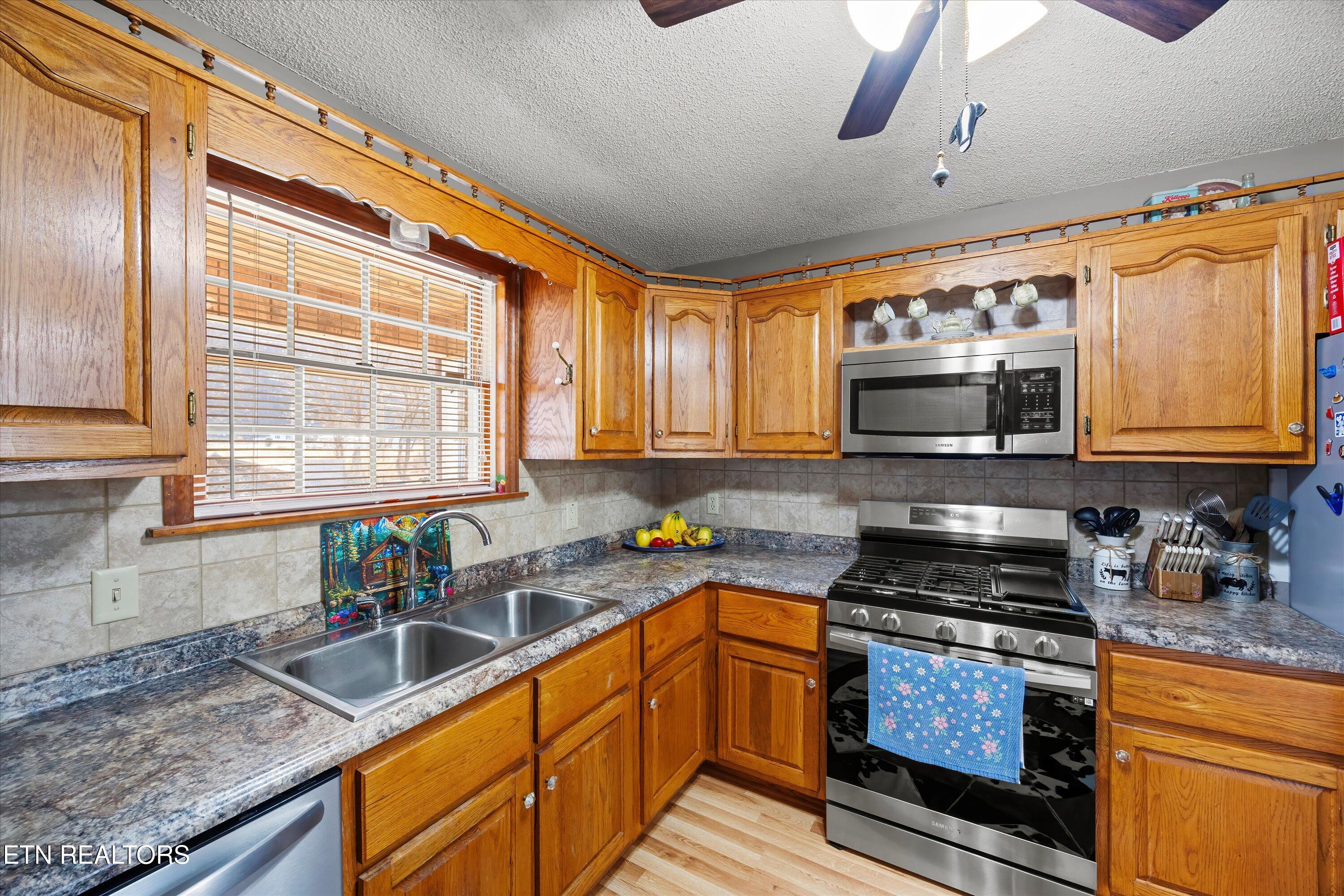 3888 Cosby Highway Cosby TN 37722
