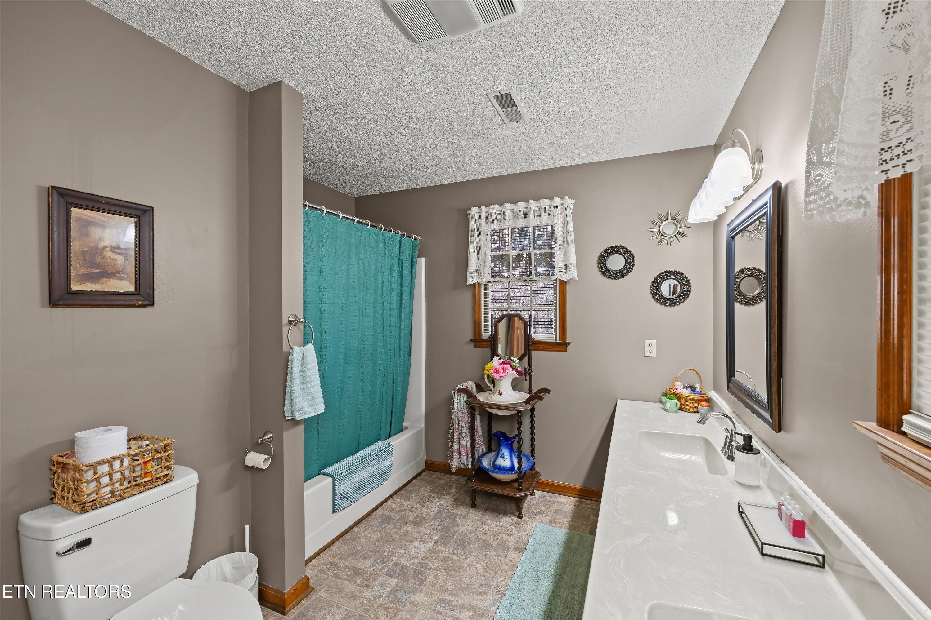 3888 Cosby Highway Cosby TN 37722