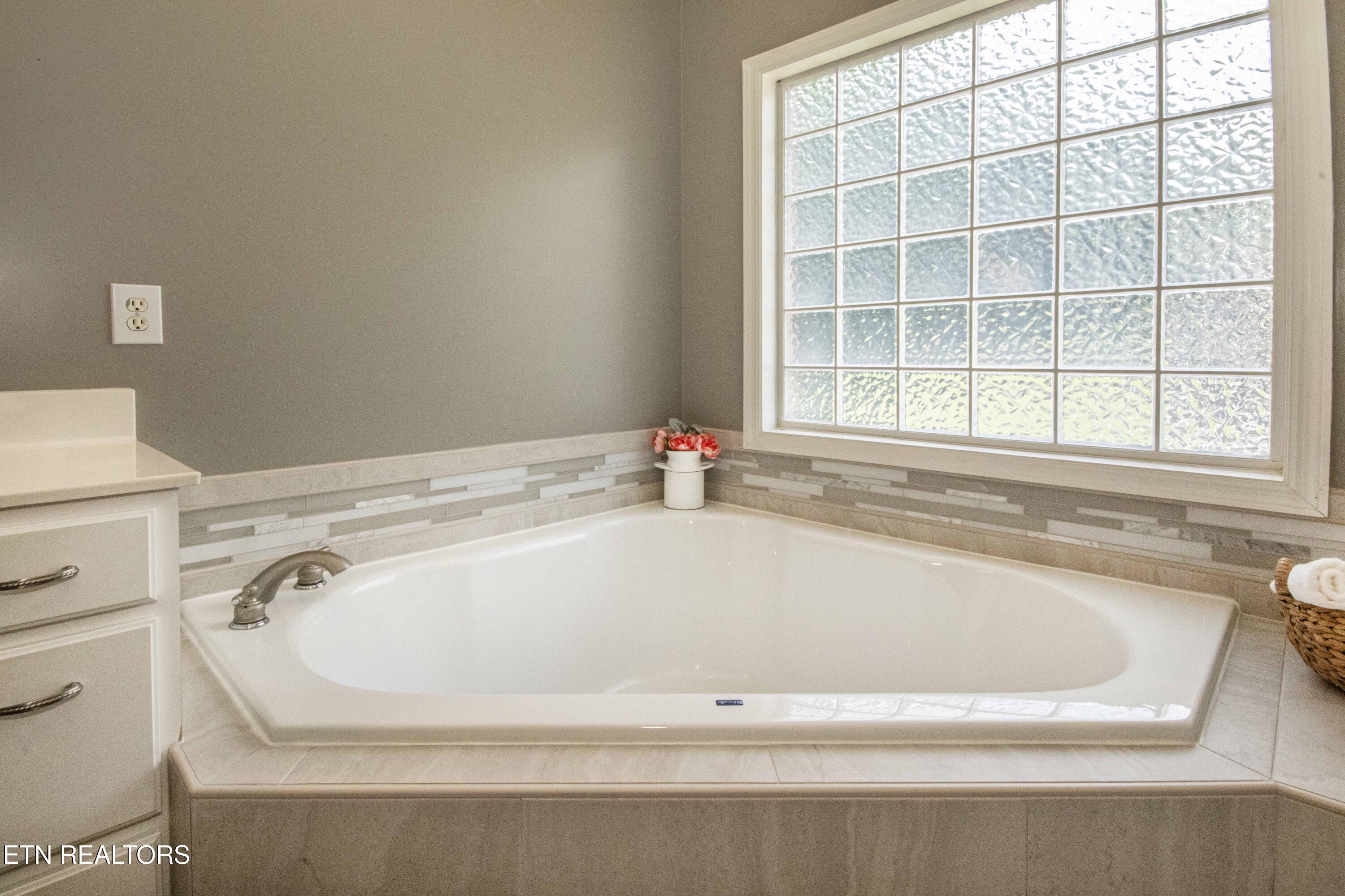 831 Garrison Ridge Boulevard Knoxville TN 37922