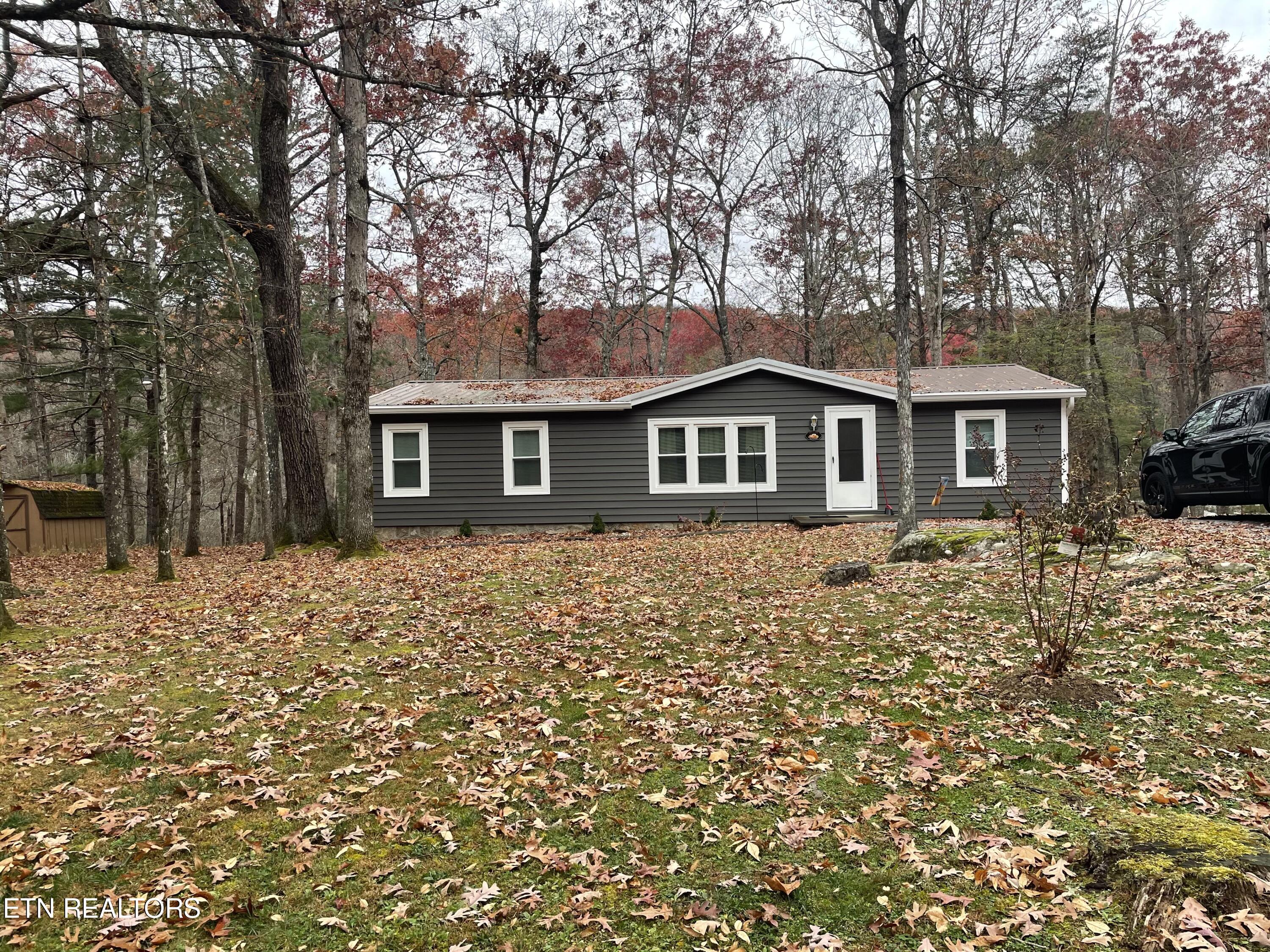 6722 S Peterson Road Tallassee TN 37878