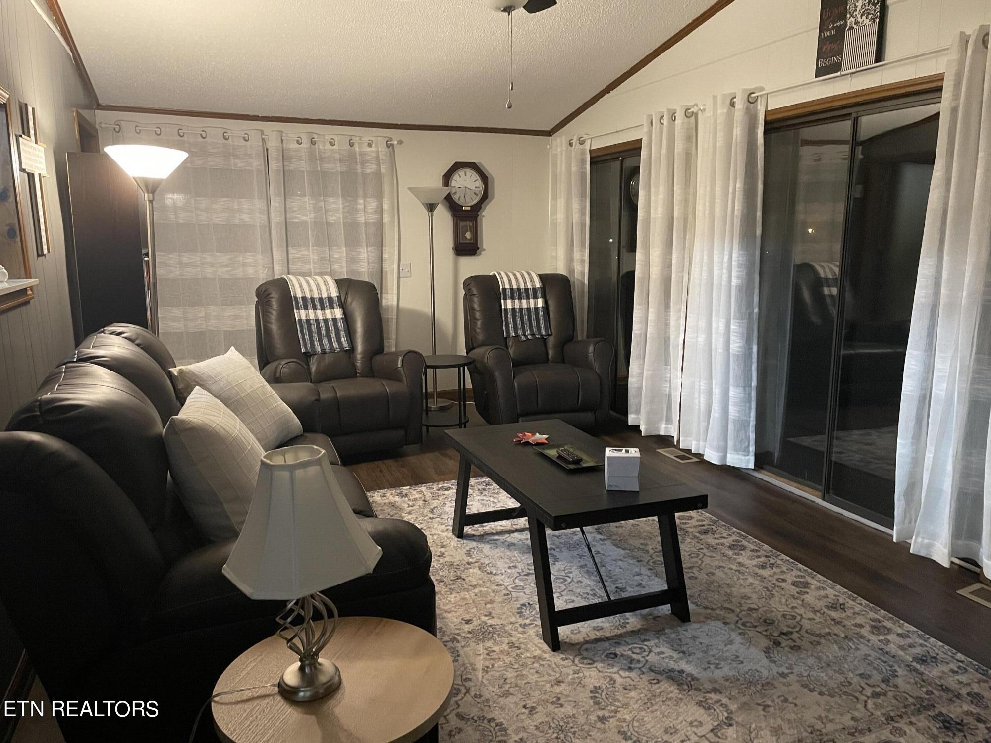 6722 S Peterson Road Tallassee TN 37878