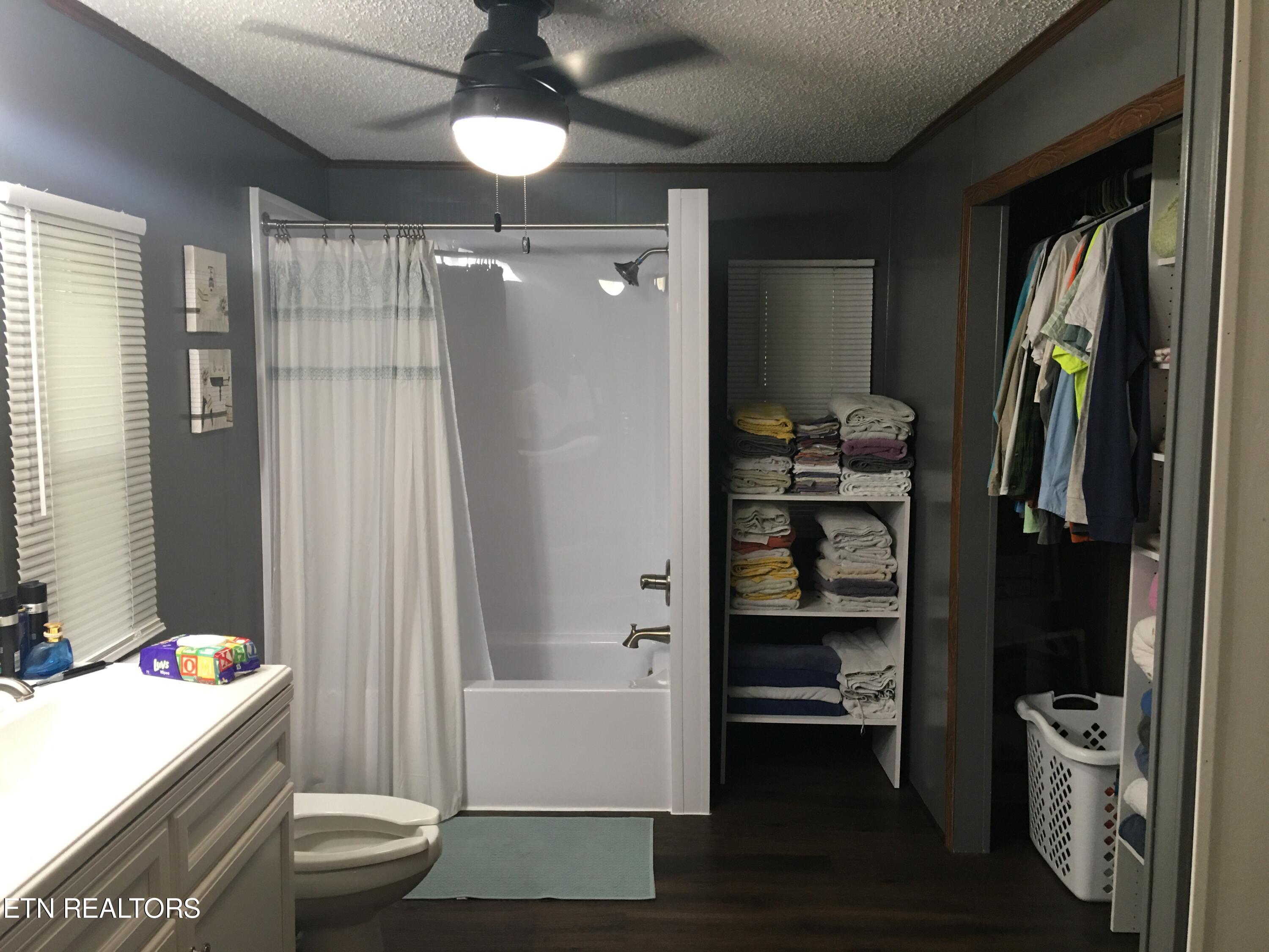 6722 S Peterson Road Tallassee TN 37878