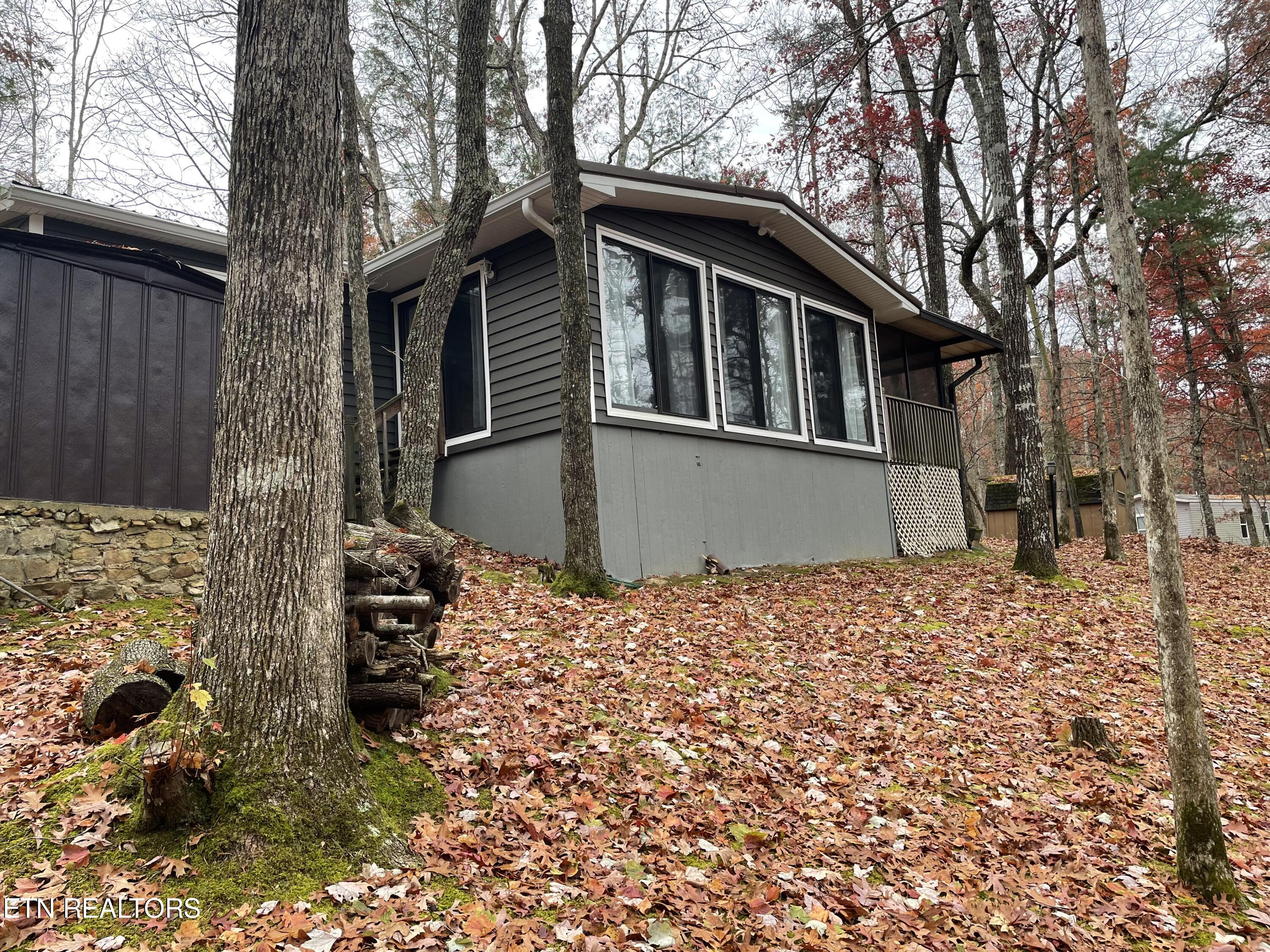 6722 S Peterson Road Tallassee TN 37878