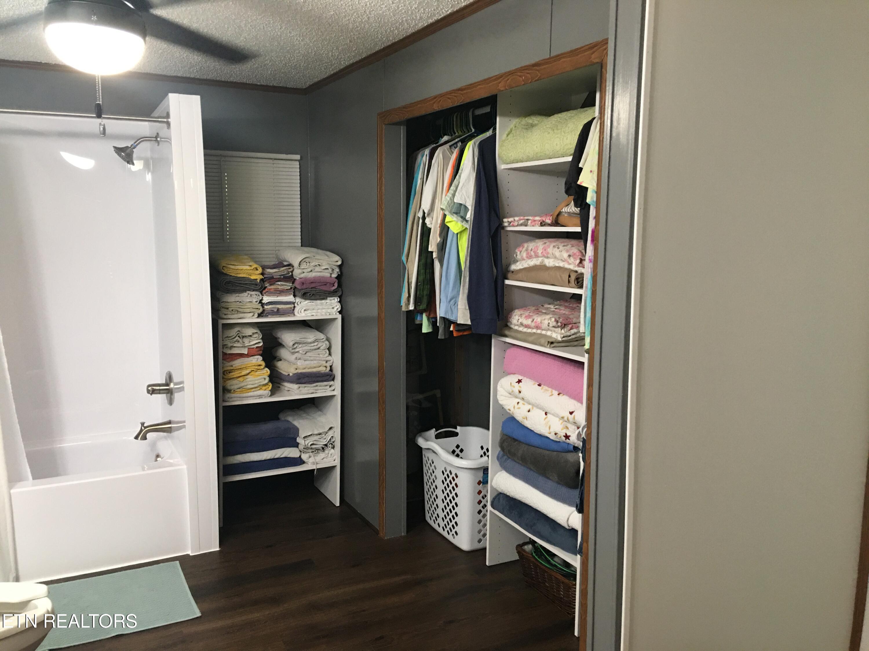6722 S Peterson Road Tallassee TN 37878